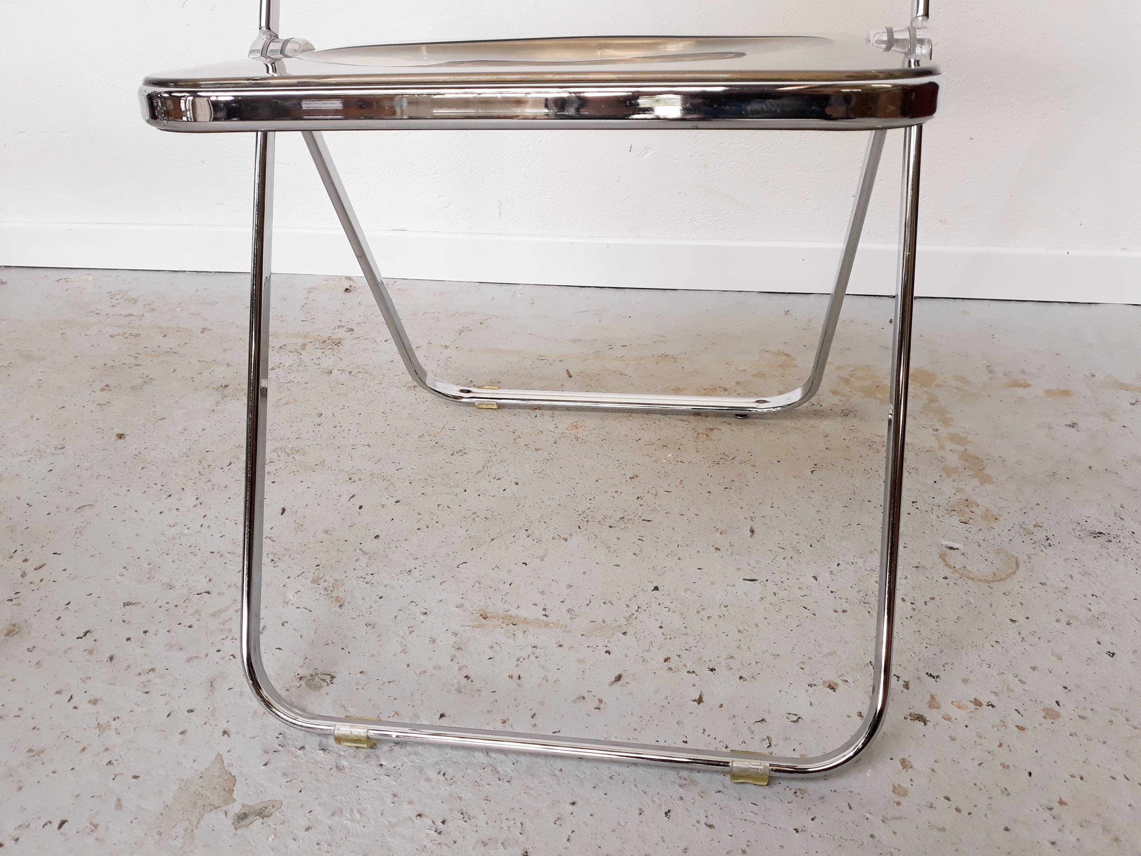 6 vintage Chairs Giancarlo Piretti "plia" 1970 chrome and Plexiglas