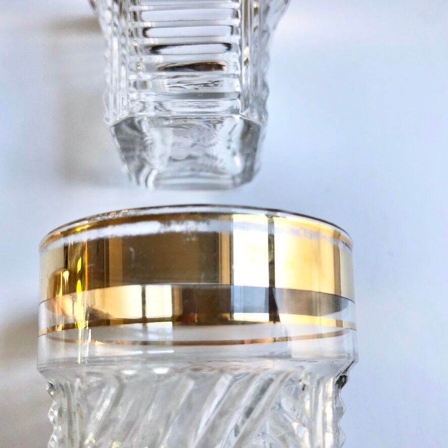 4 small retro glasses