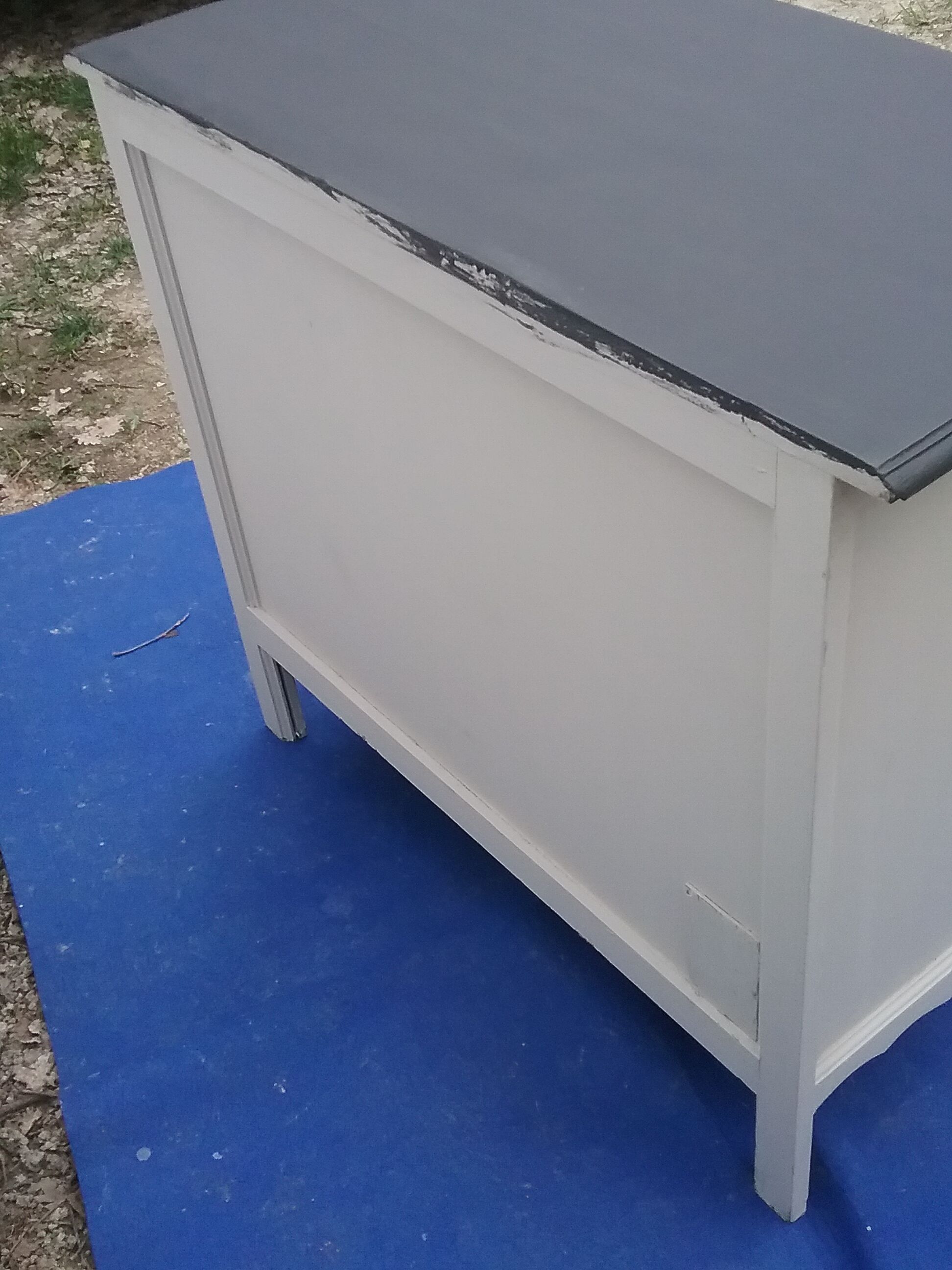 Sideboard style Louis XV light gray