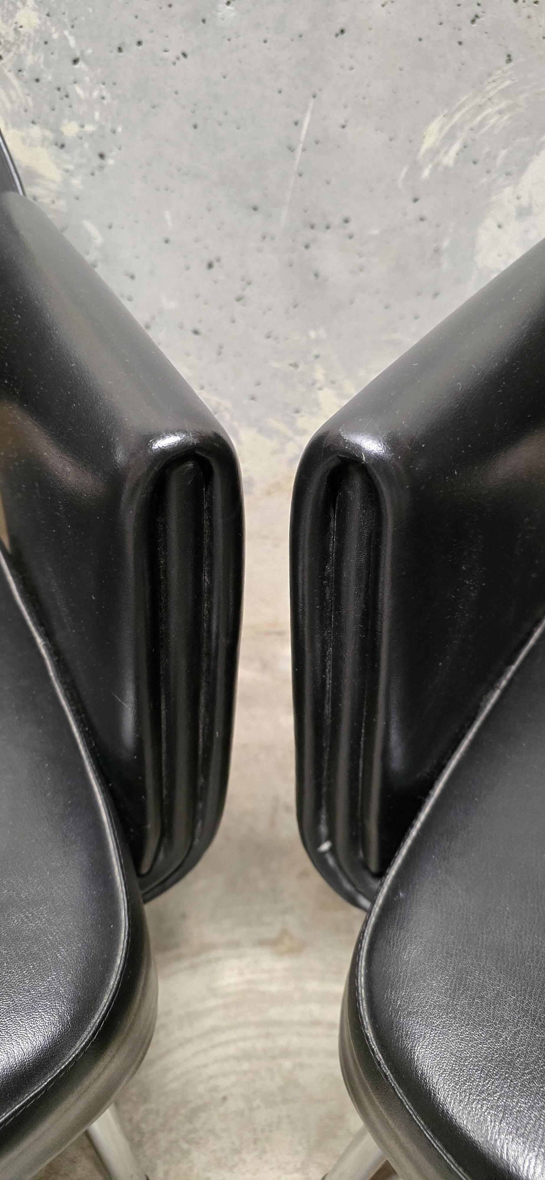 Pair of Deauville model armchairs for Airborne 1960
