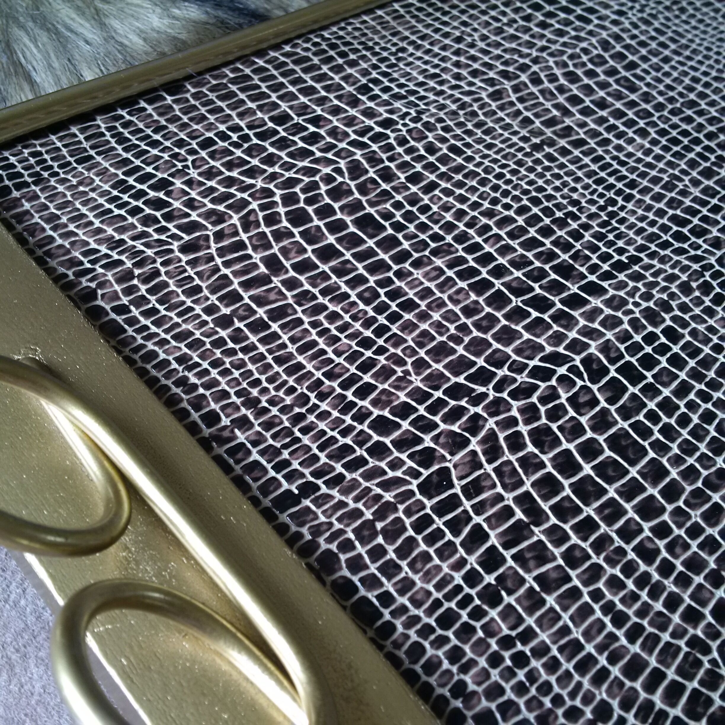 Serving tray