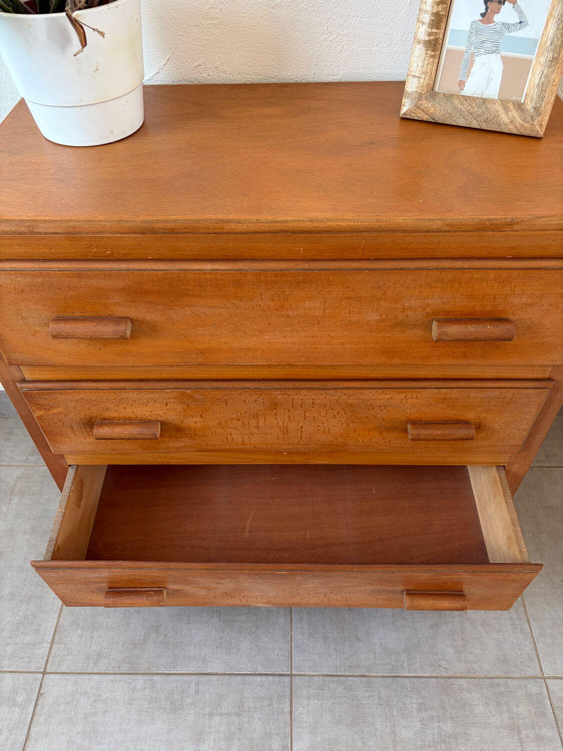 Vintage oak chest of drawers