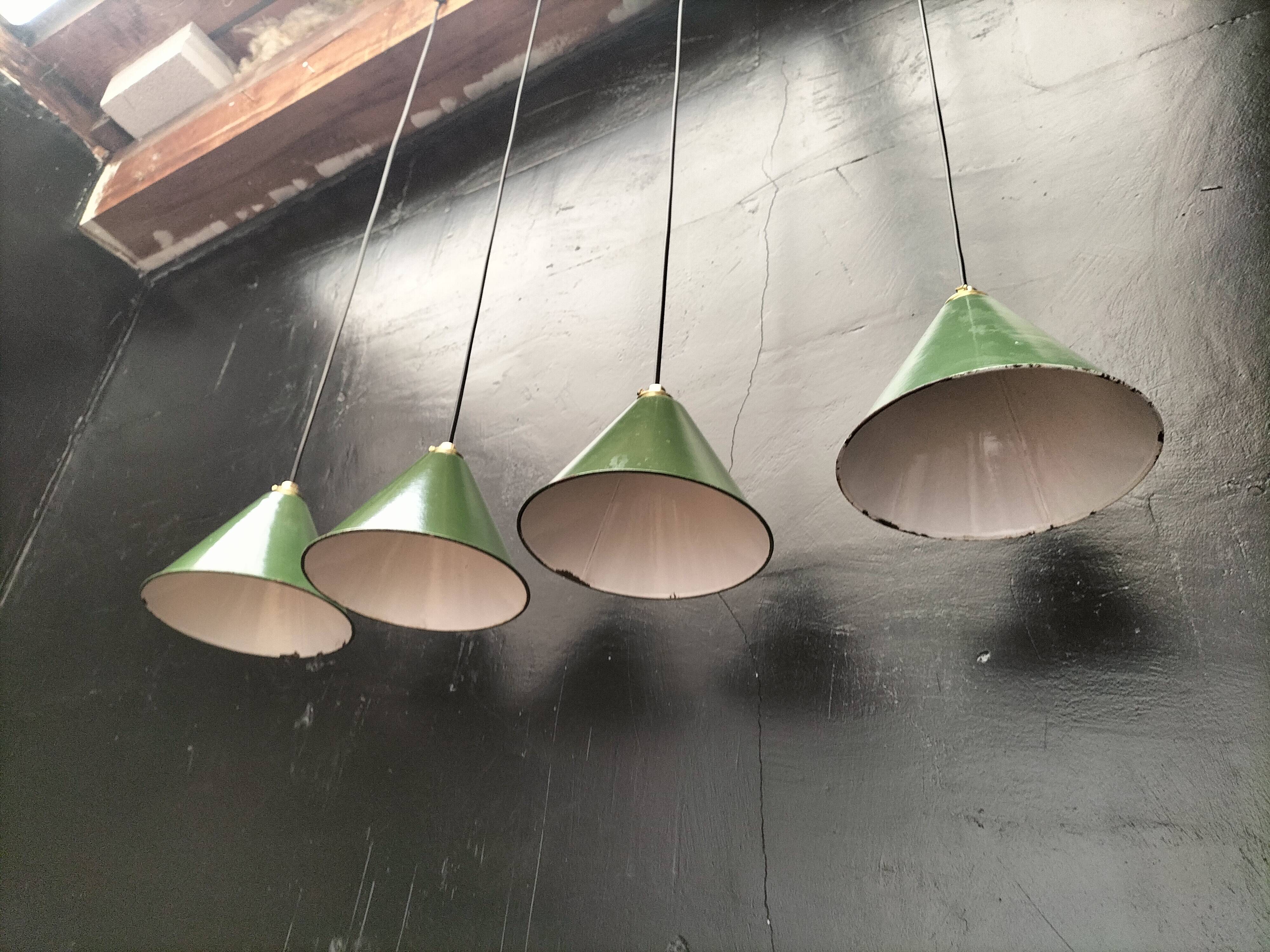 Enamelled sheet metal cone suspensions