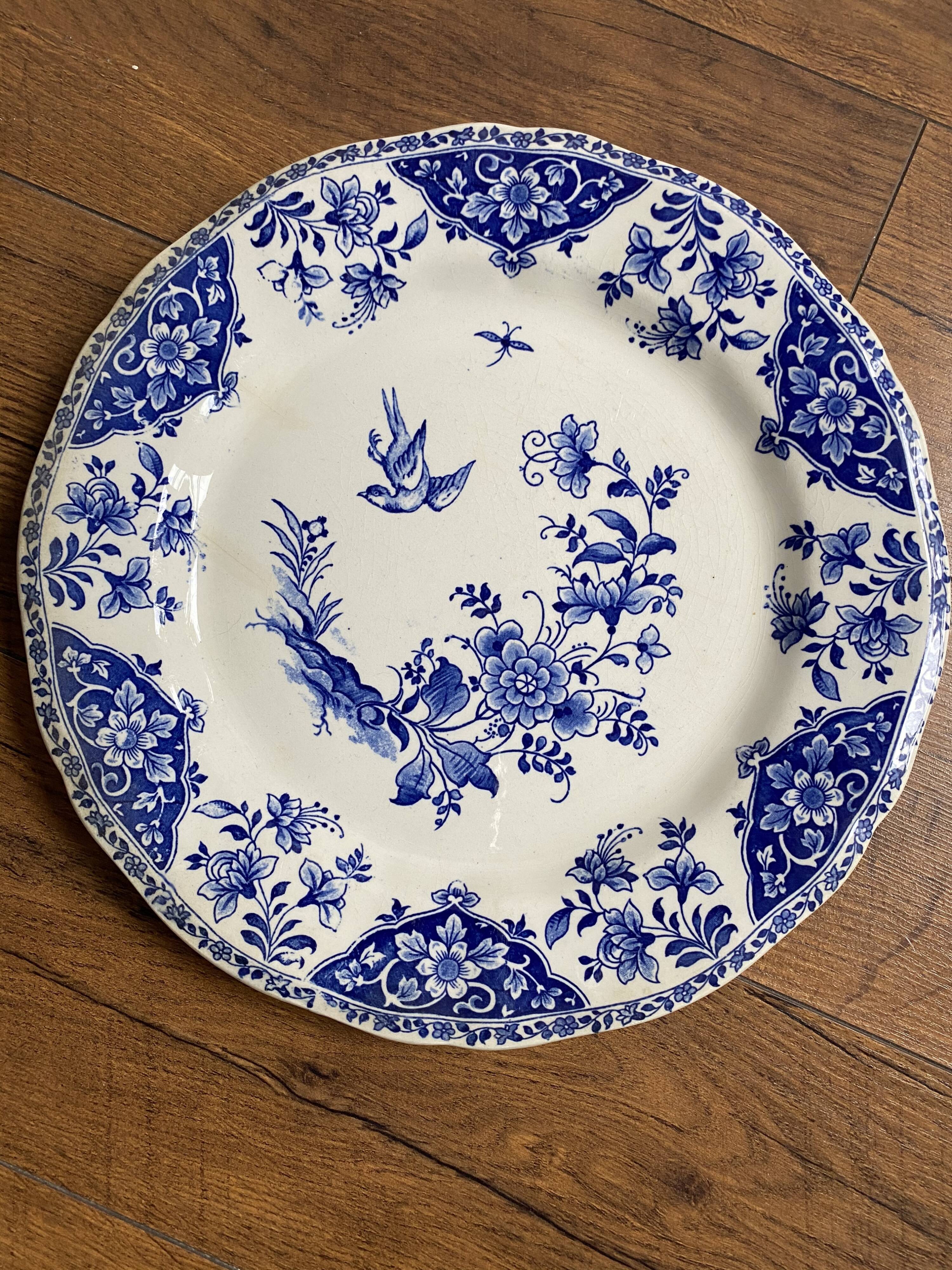 Lot of 5 plates and 1 cup Gien