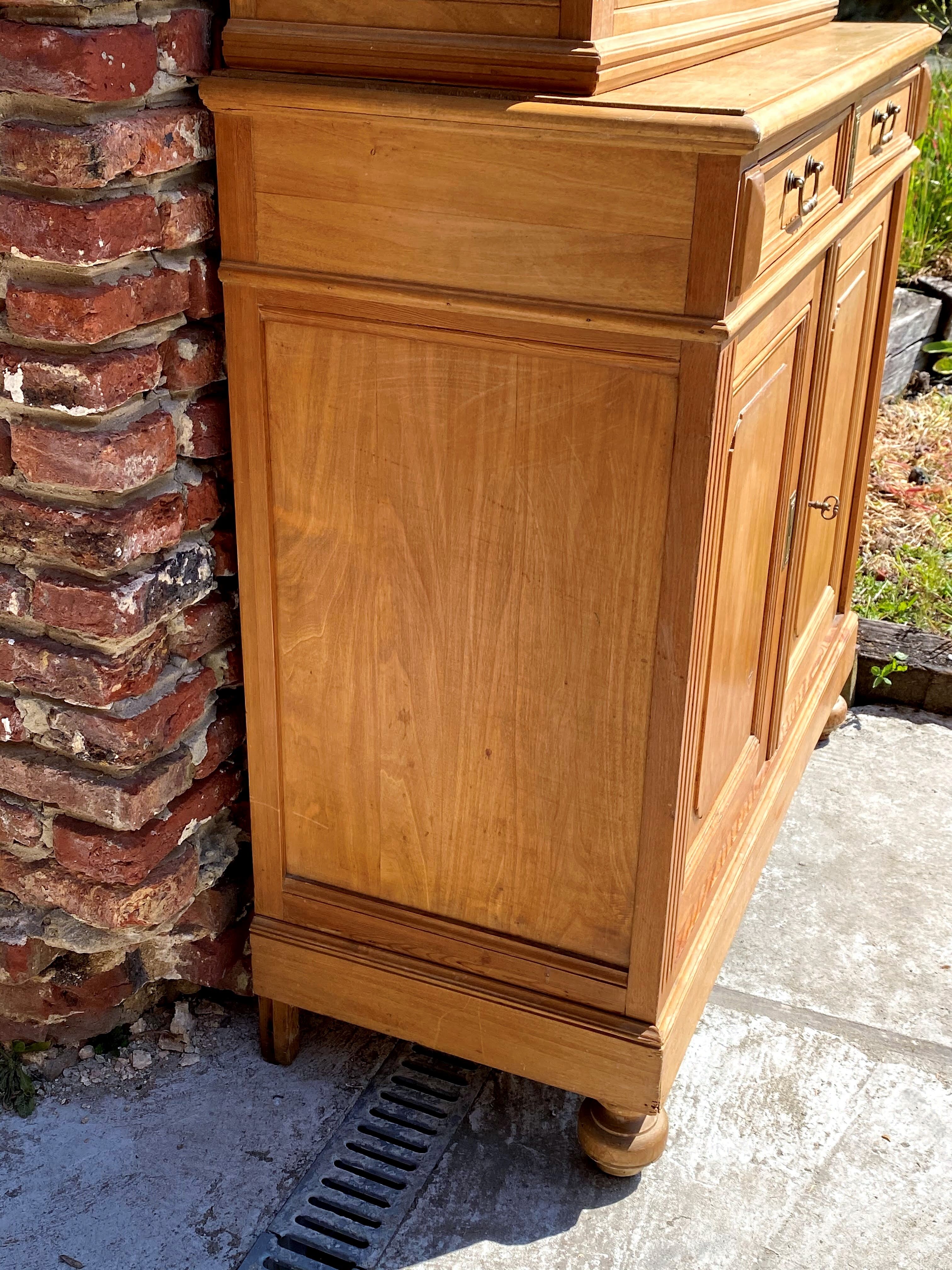 Two-body buffet croat