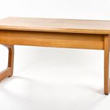 Desk with two openwork cheeks on the sides design 1980