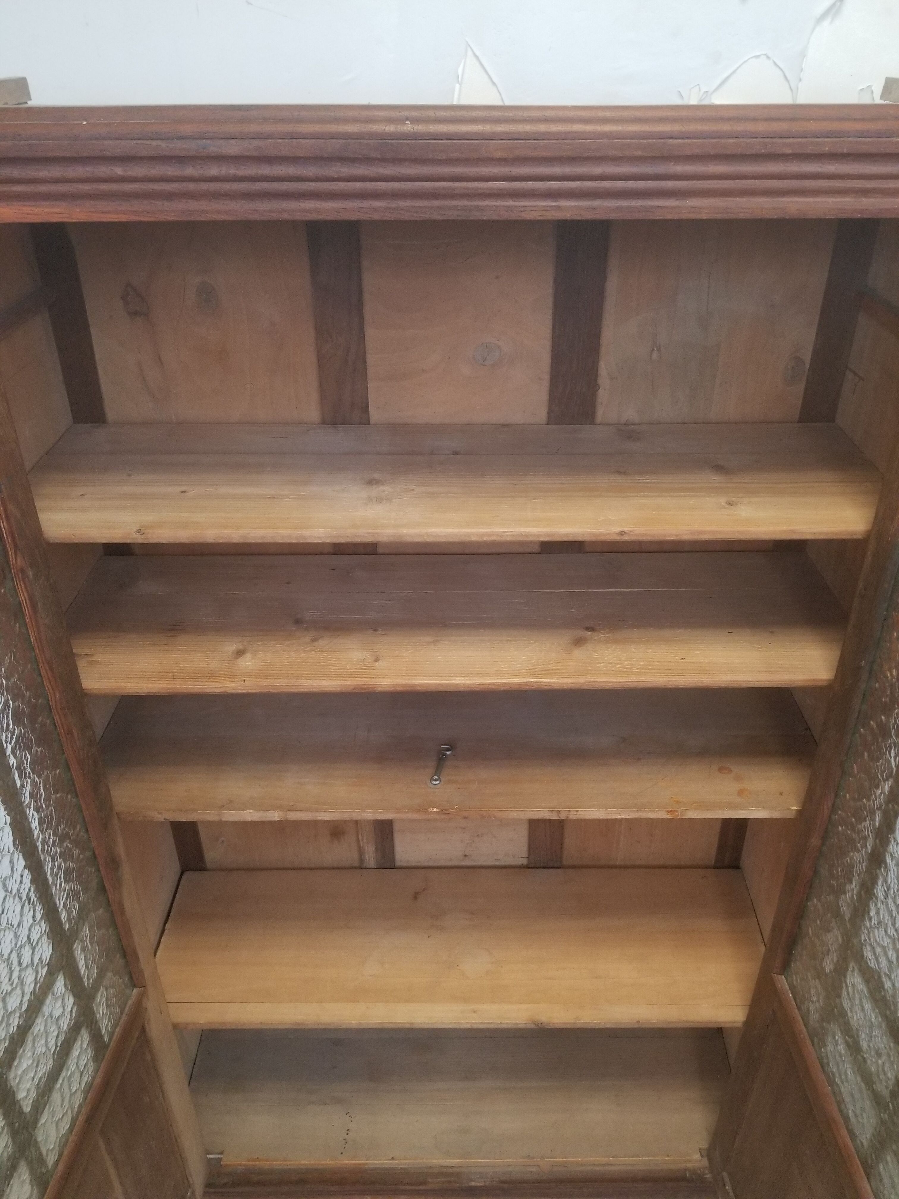 Glass cabinet
