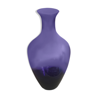 Glass vase