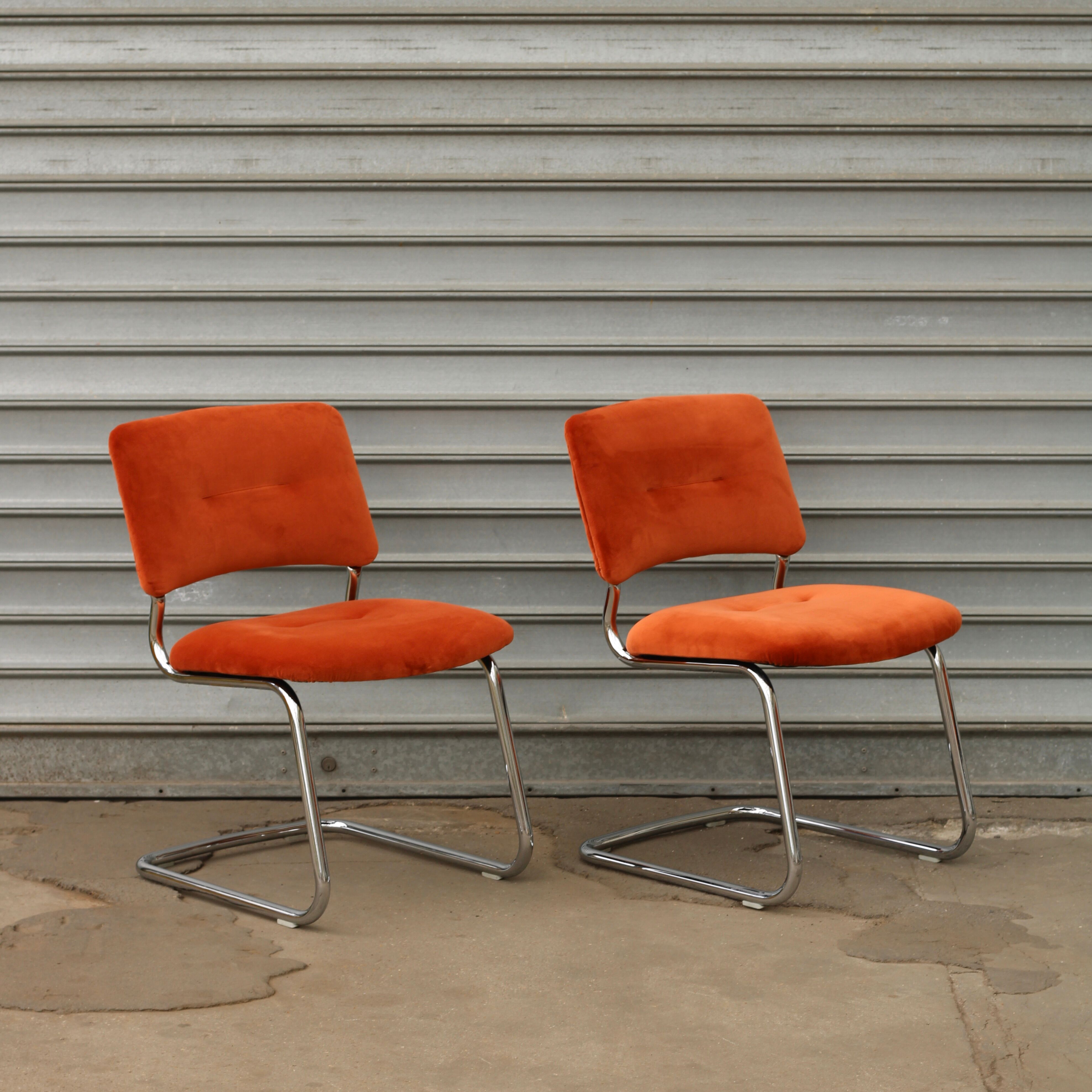 Strafor chairs