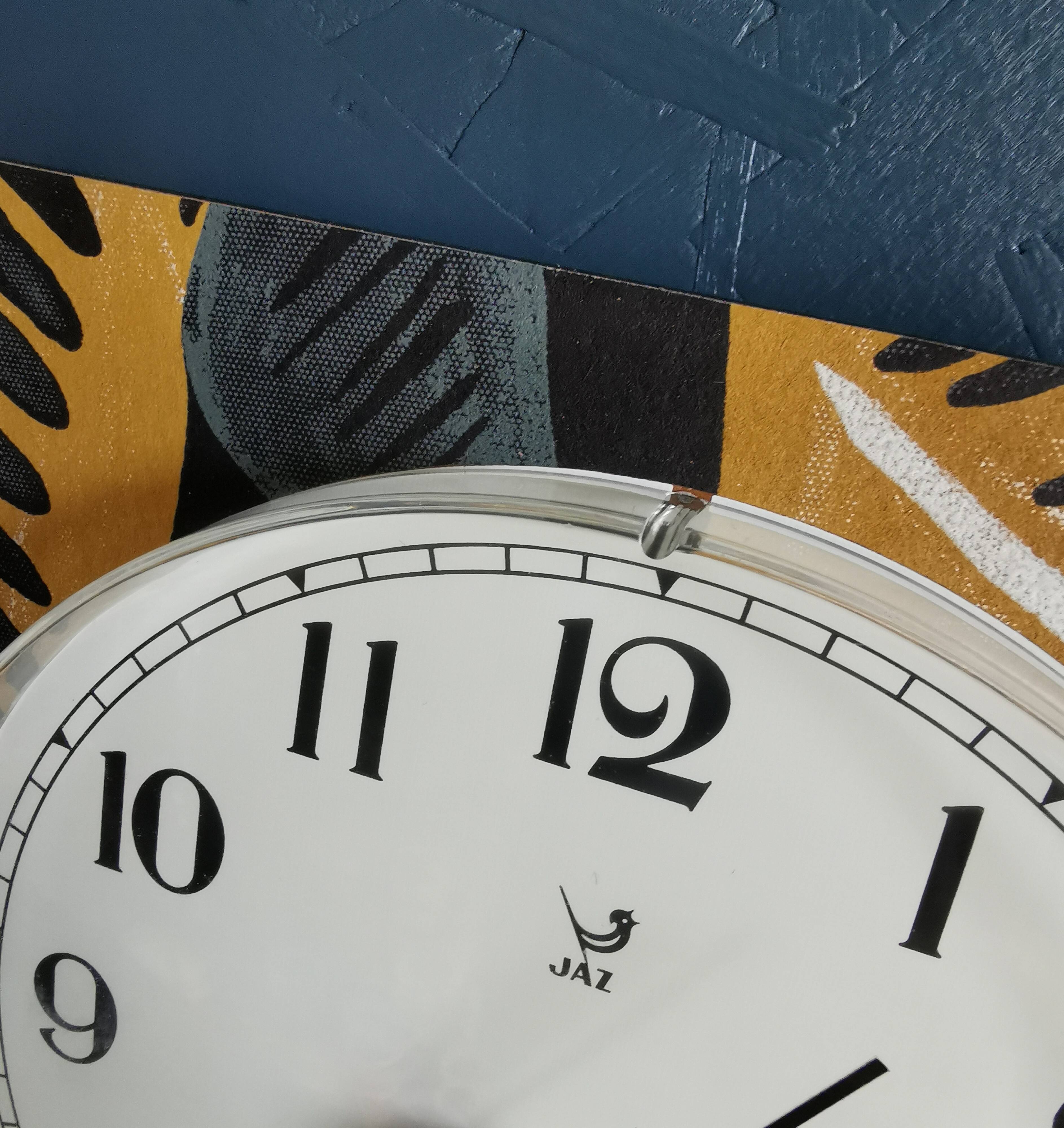 Silent rectangular vintage wall pendulum clock "Jaz ochre gray"