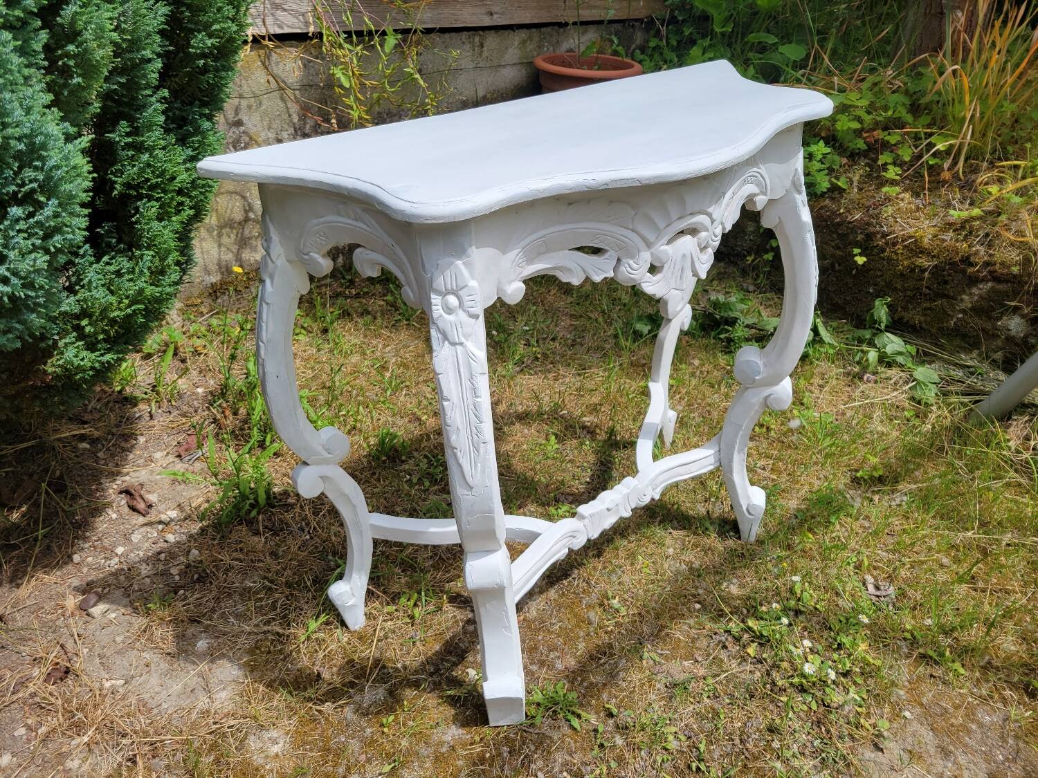 Painted wooden console