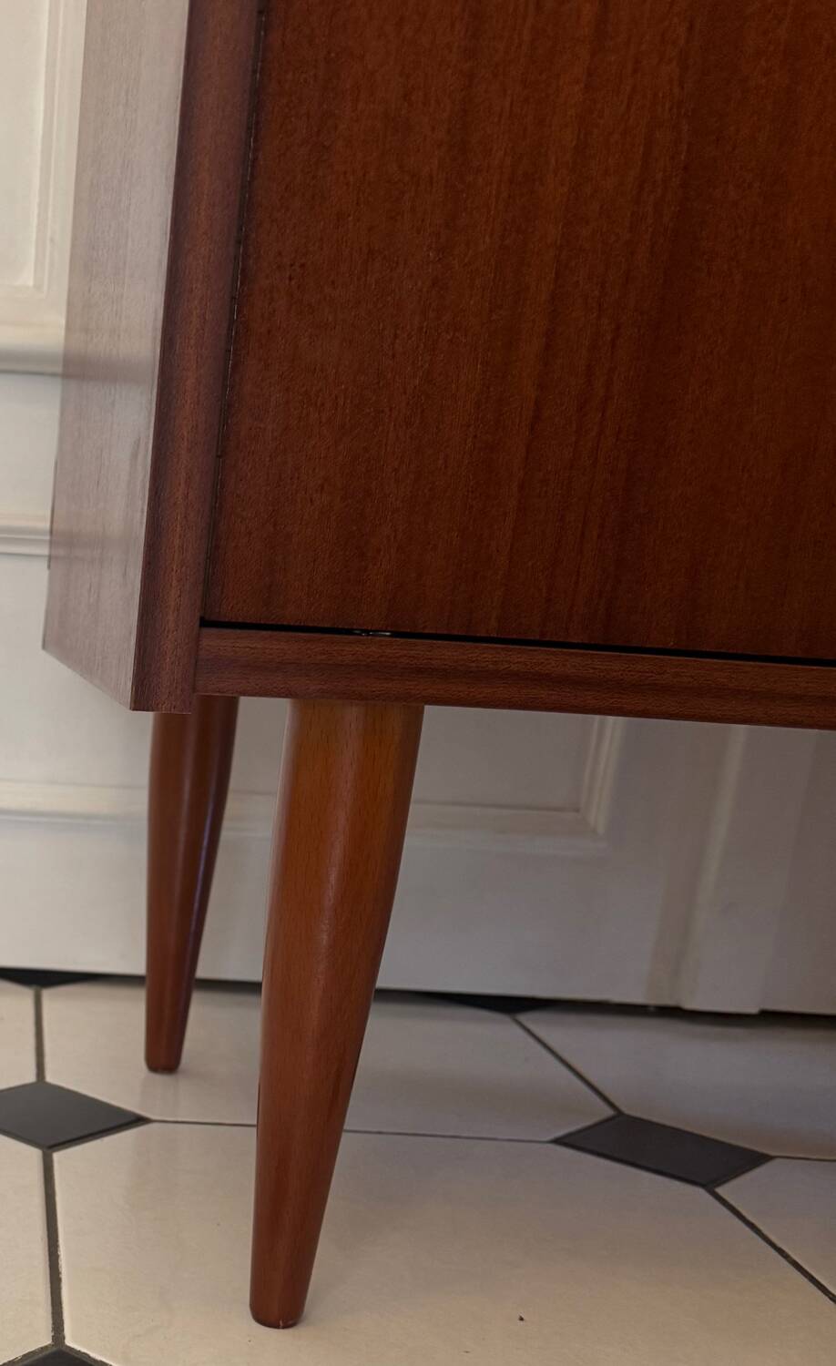 Vintage Scandinavian sideboard/sideboard