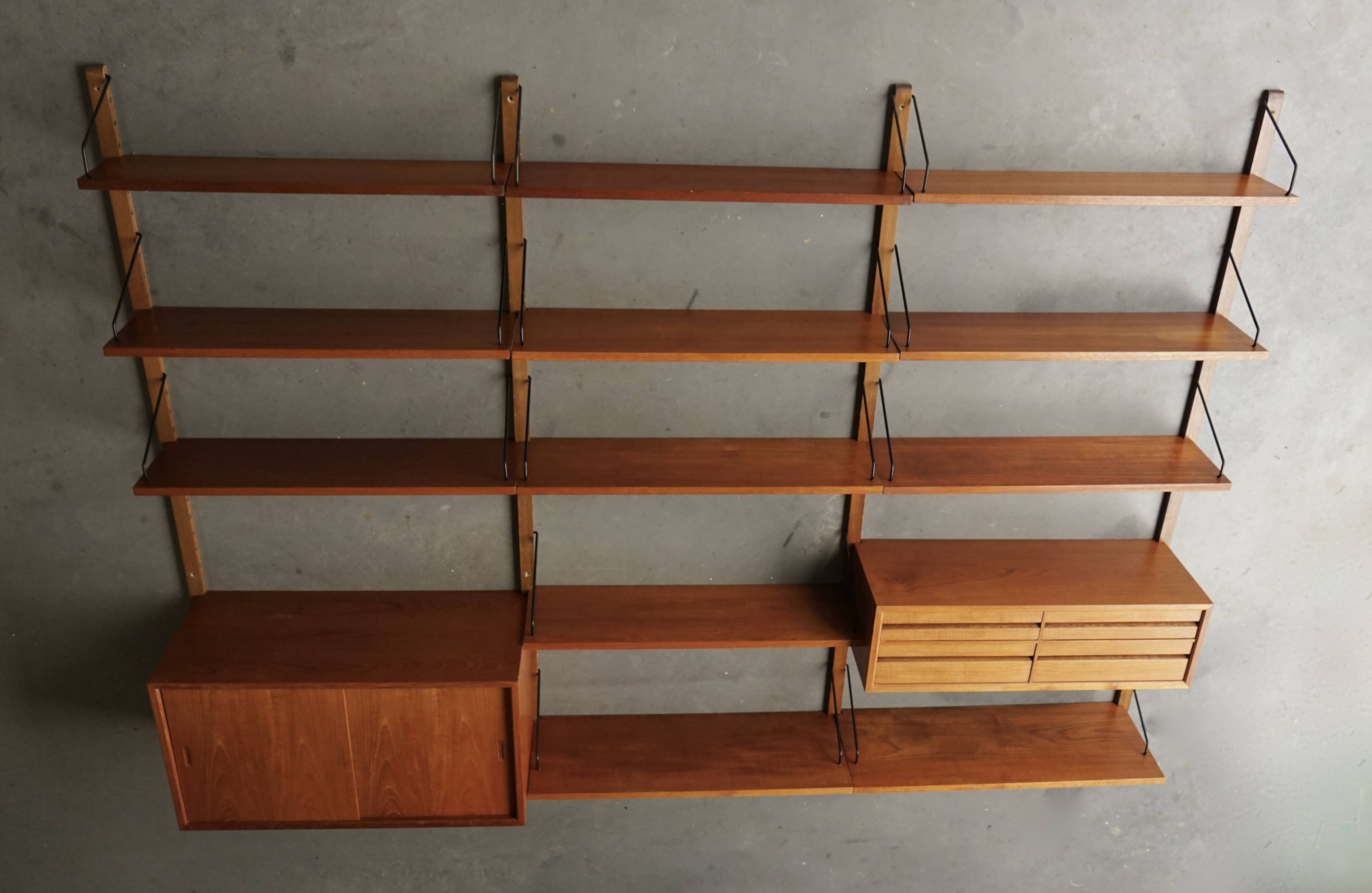 Meuble mural en teck danois du milieu du siècle par Poul Cadovius pour Cado