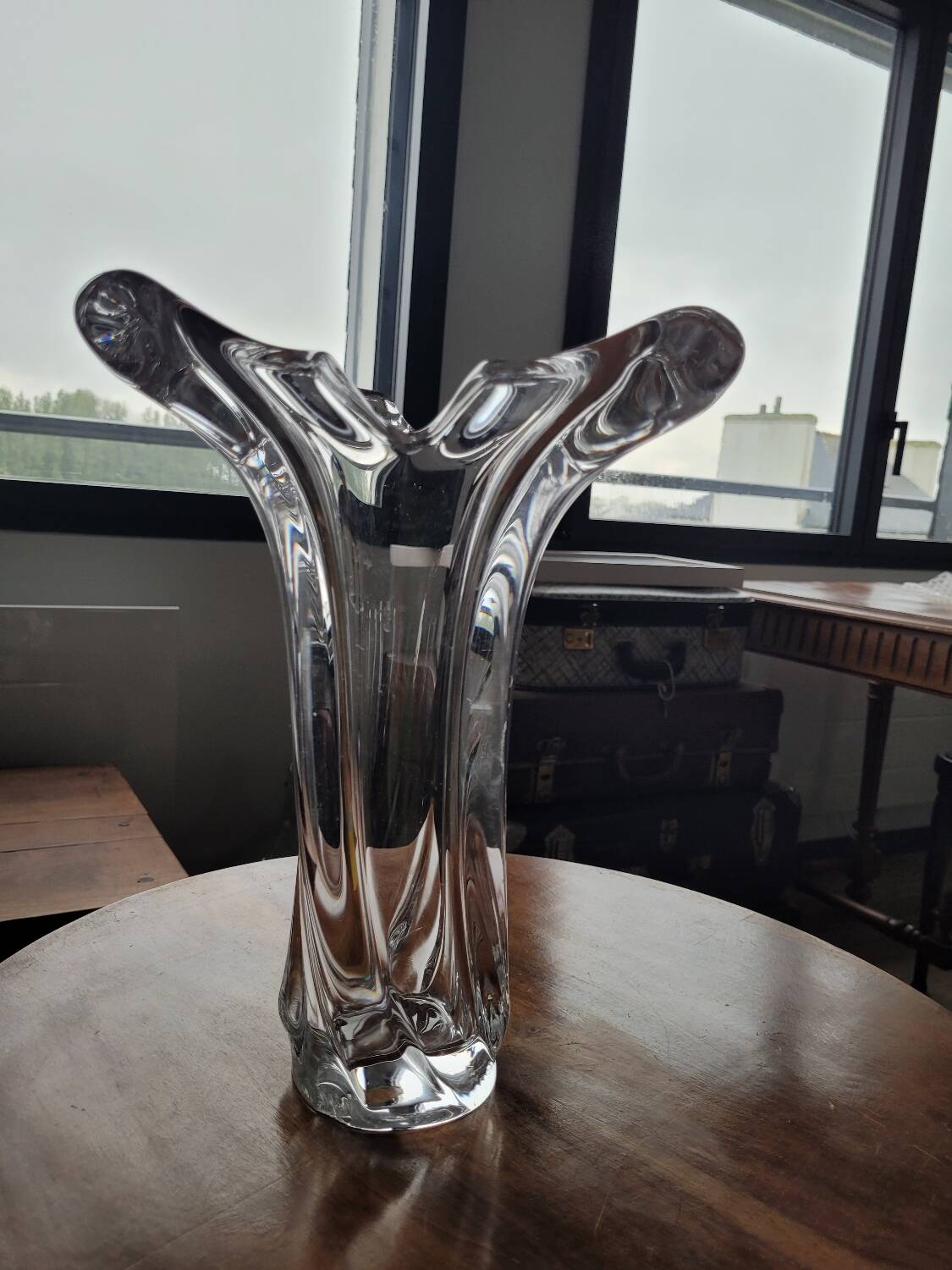 Vannes crystal vase