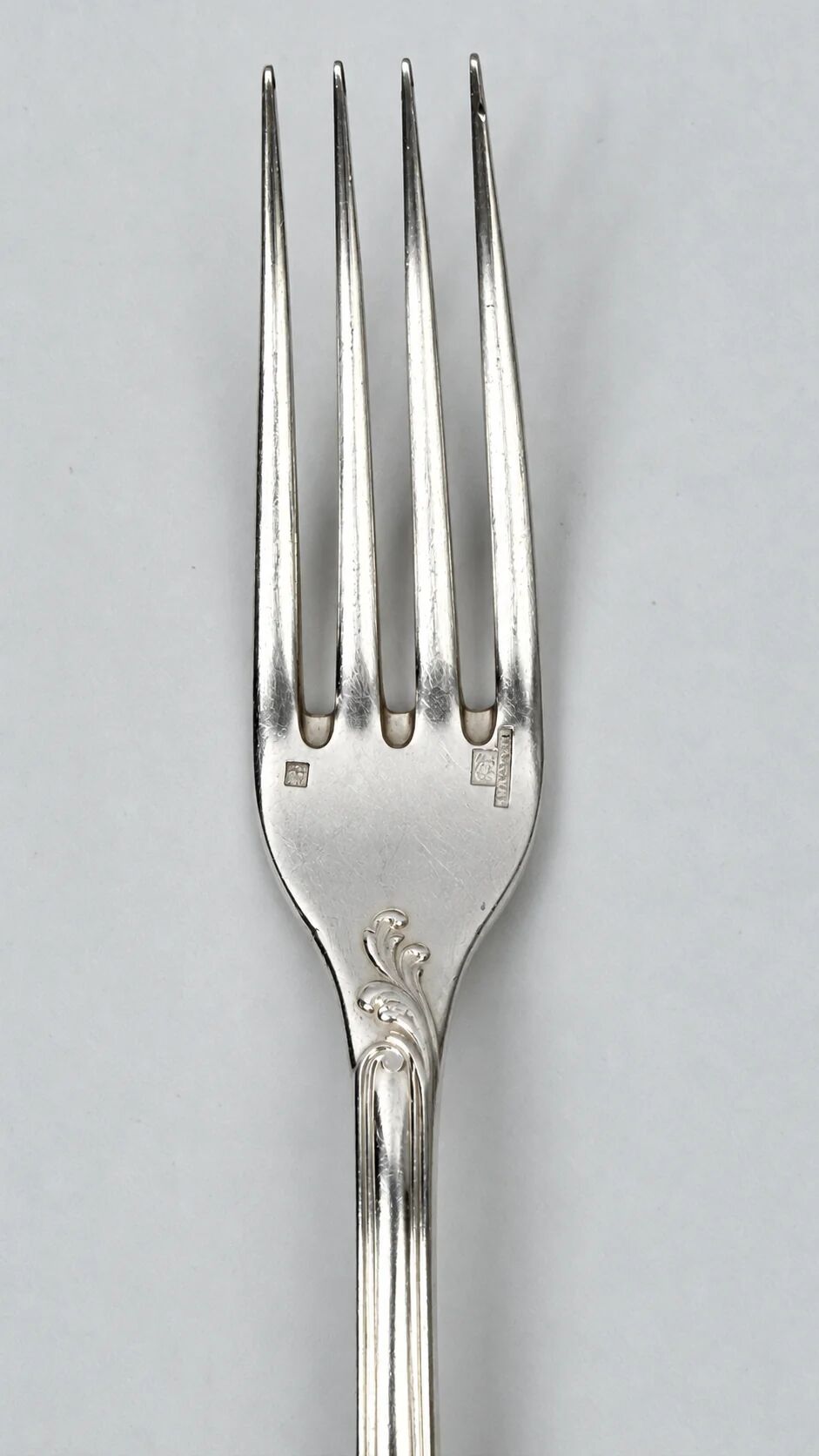 Twelve large table forks Christofle Marly, silver-plated metal.