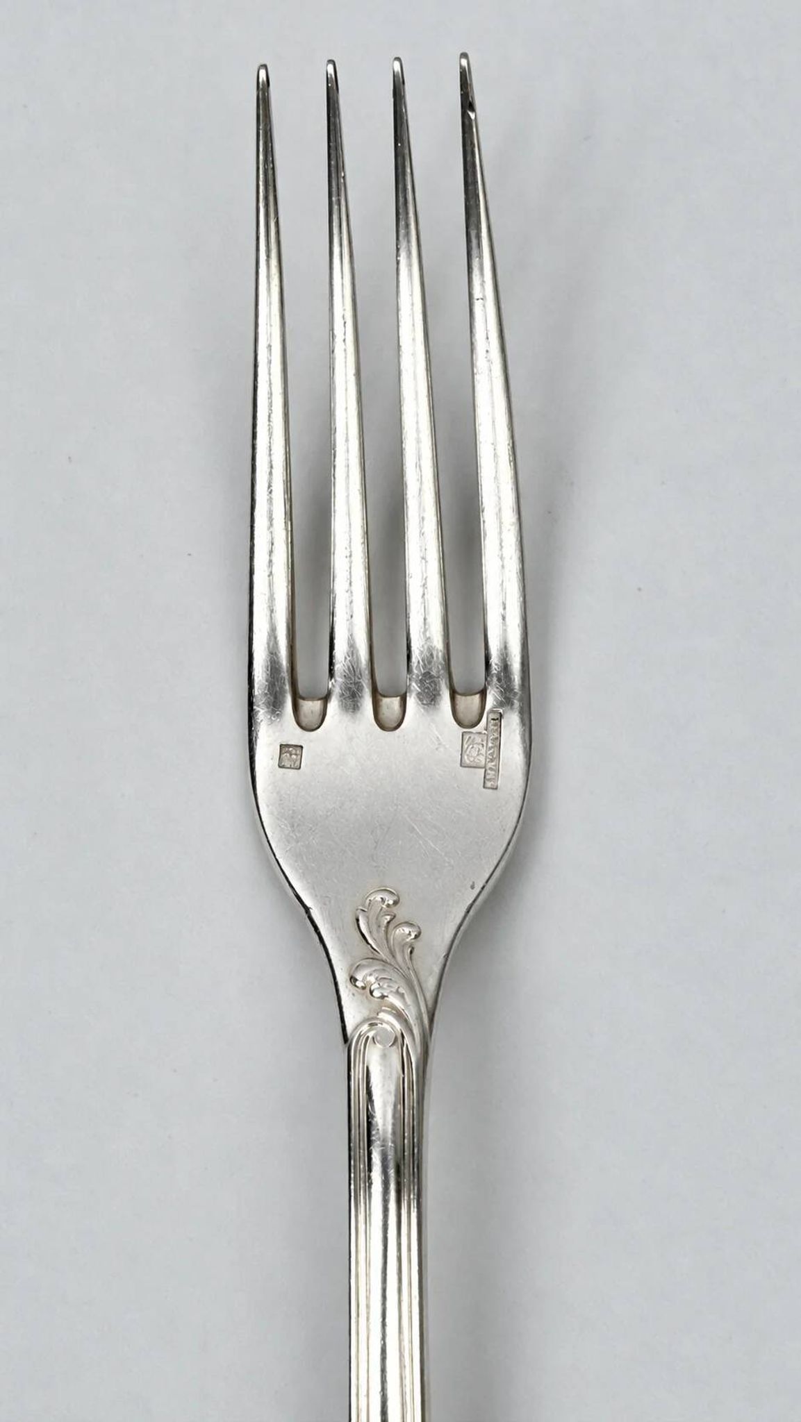 Twelve large table forks Christofle Marly, silver-plated metal.