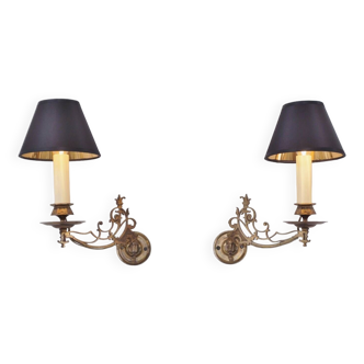 Antique pair of Aesthetic Movement wall sconces, swing arm, gilded bronze, circa 1900s, French