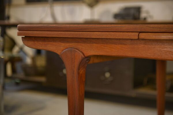 Table scandinave en teck Danemark 1960’s