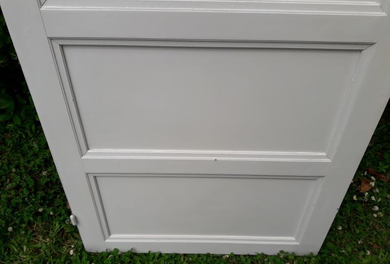 Porte vintage panneautée