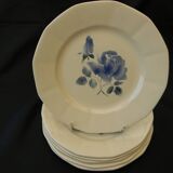 6 flat plates in Digoin Sarreguemines earthenware. Blue rose decoration.