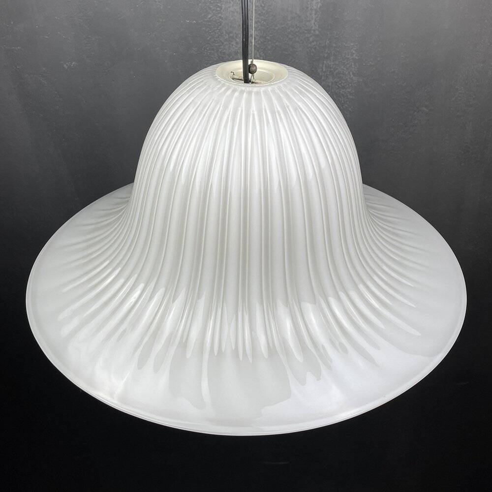 Vintage Murano glass tulip pendant lamp, Italy, 1970s.