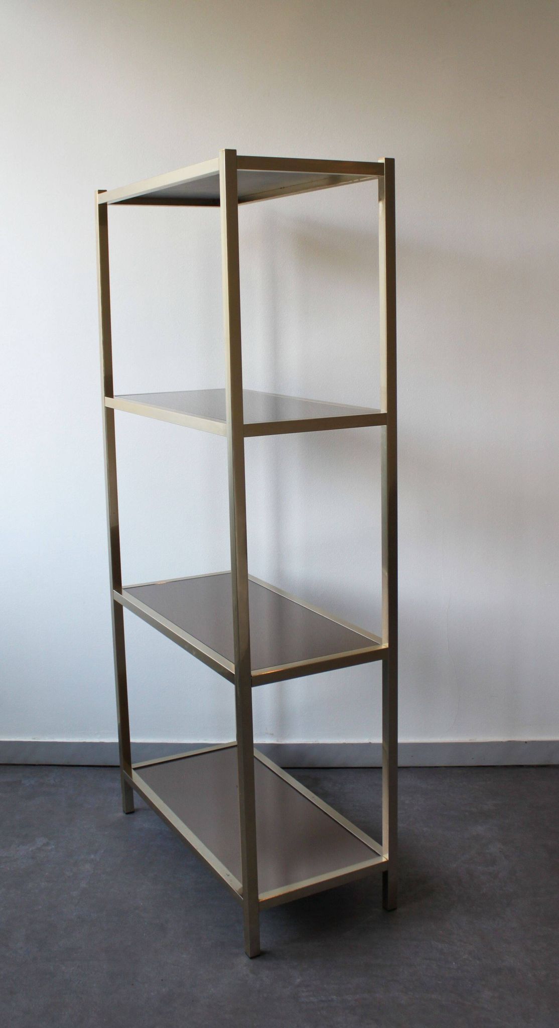 Smoked and mirrored glass shelf, Hollywood Regency style, 70s.