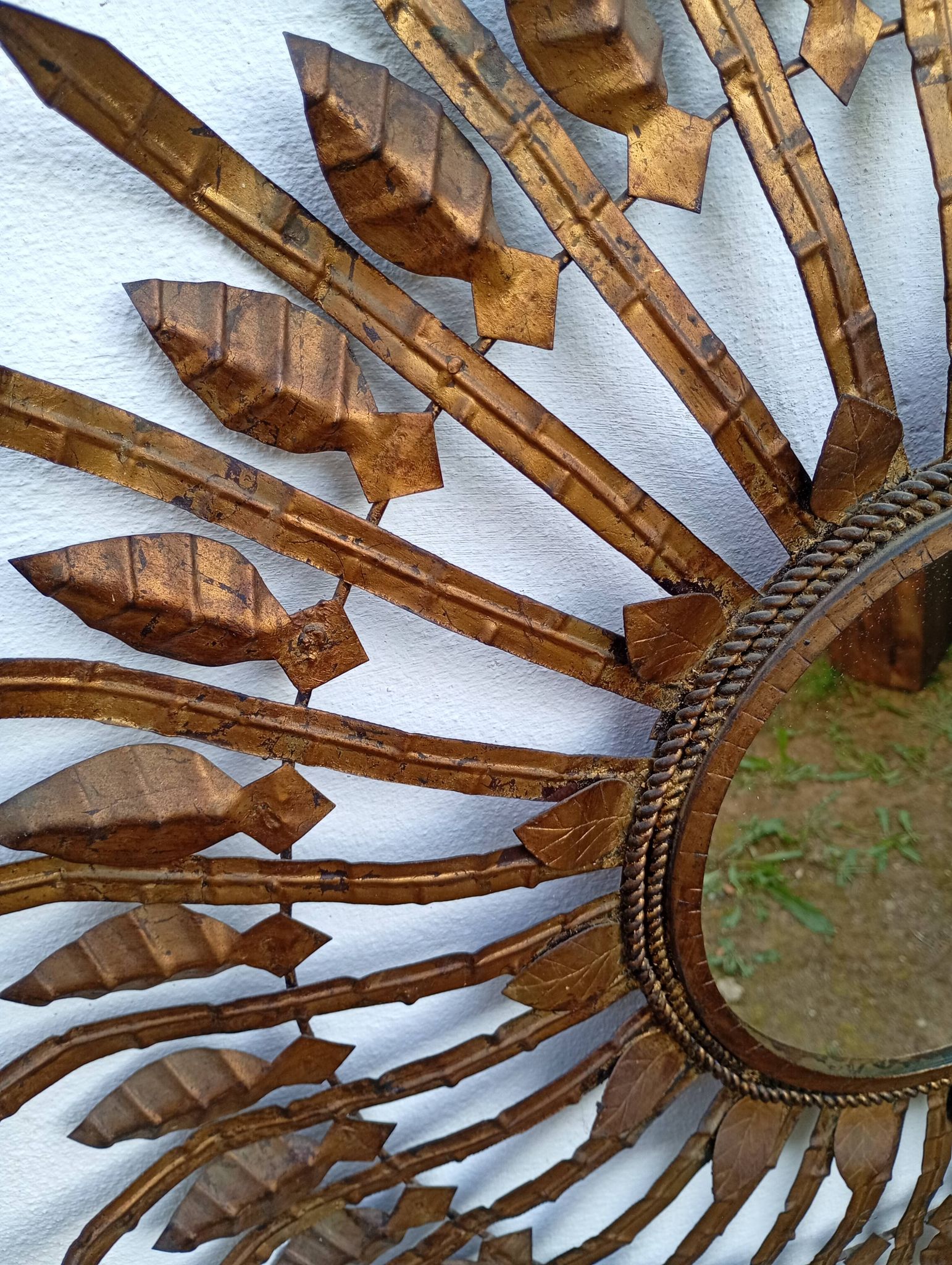 Vintage sun mirror in patinated gold metal – Spain 1950s / 60s
