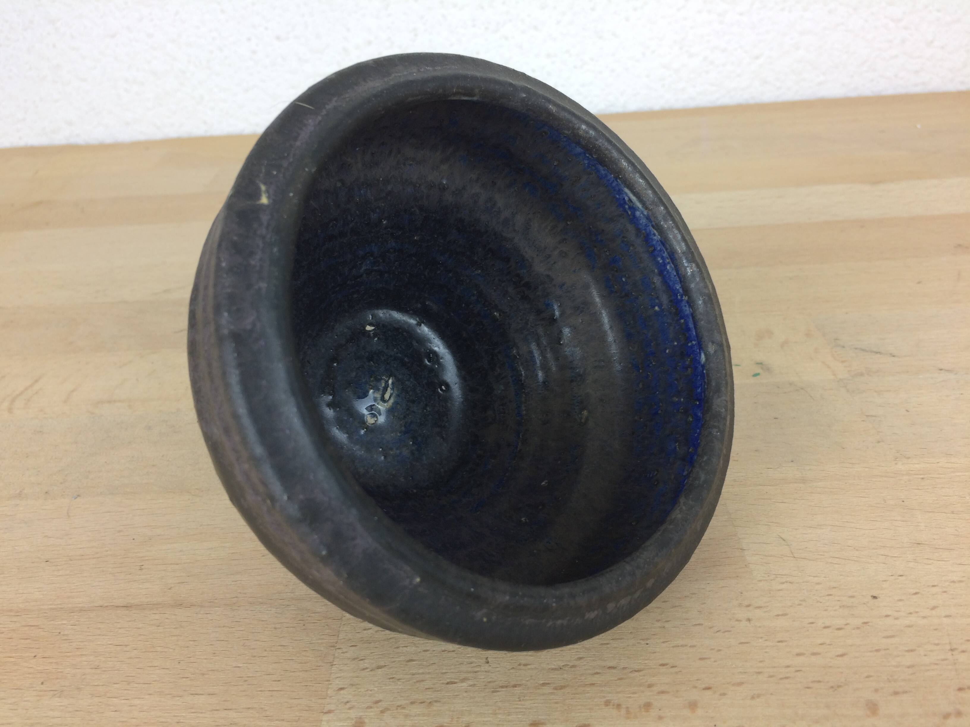 Scandinavian ceramic pocket emptier by Mobach