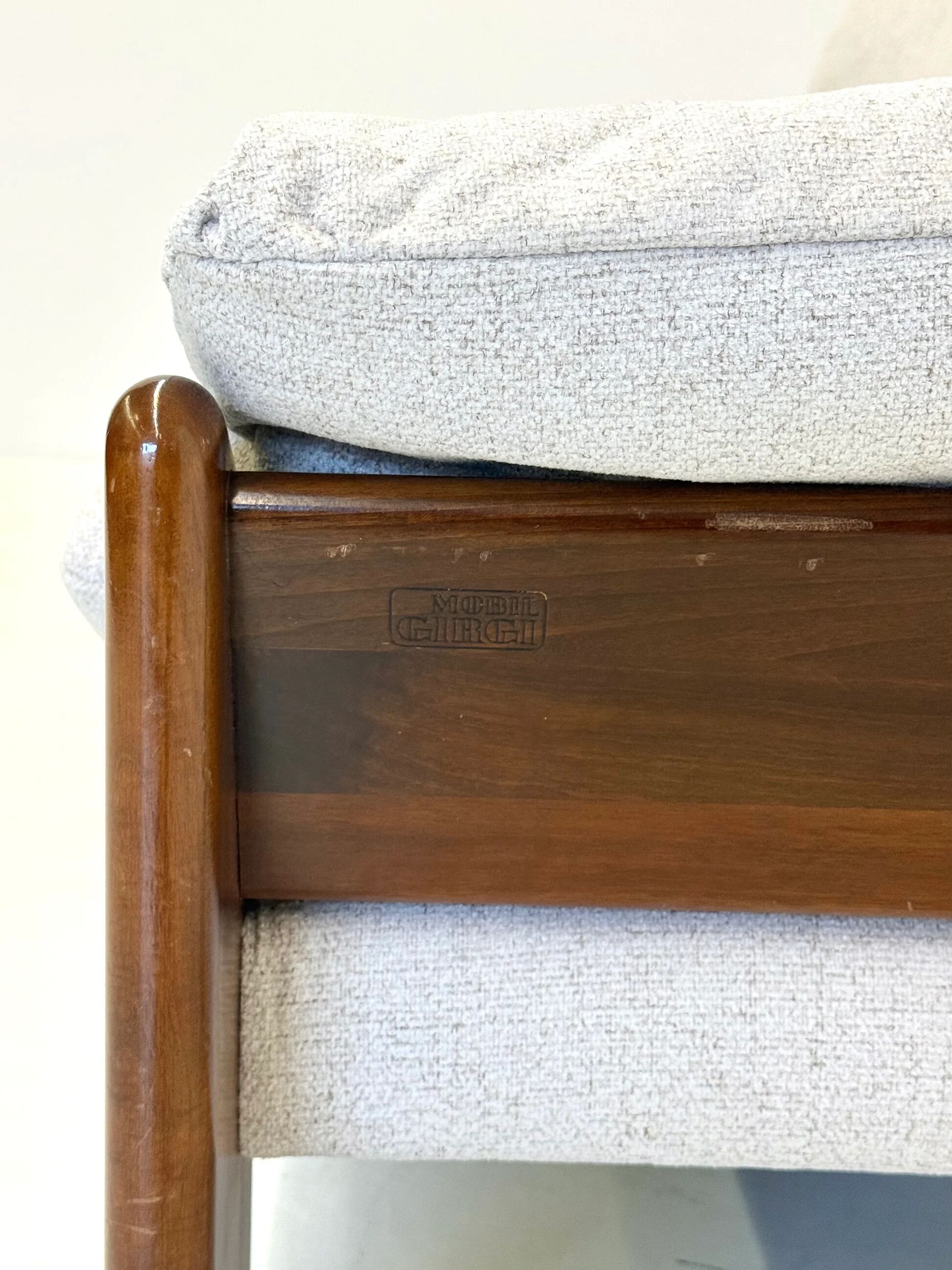 Cream Sapporo sofa by Mario Marenco for Mobil Girgi