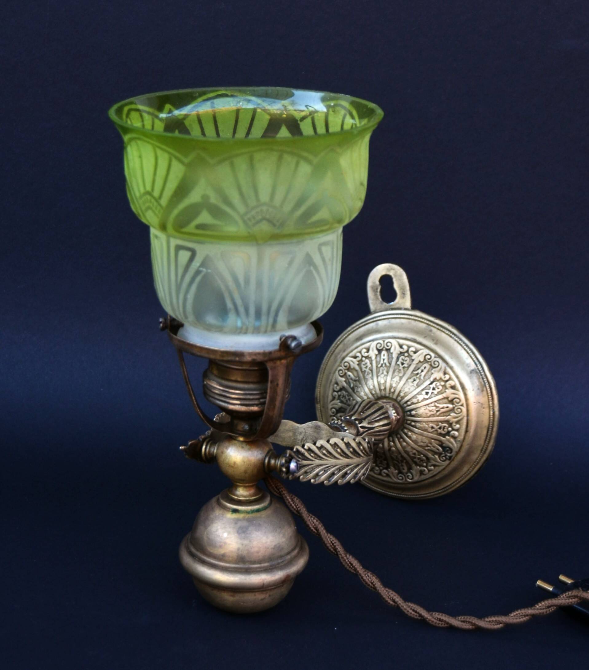 Antique Brass Gimbal Table Lamp Navy Ship Marine Massive Brass - Wall Light