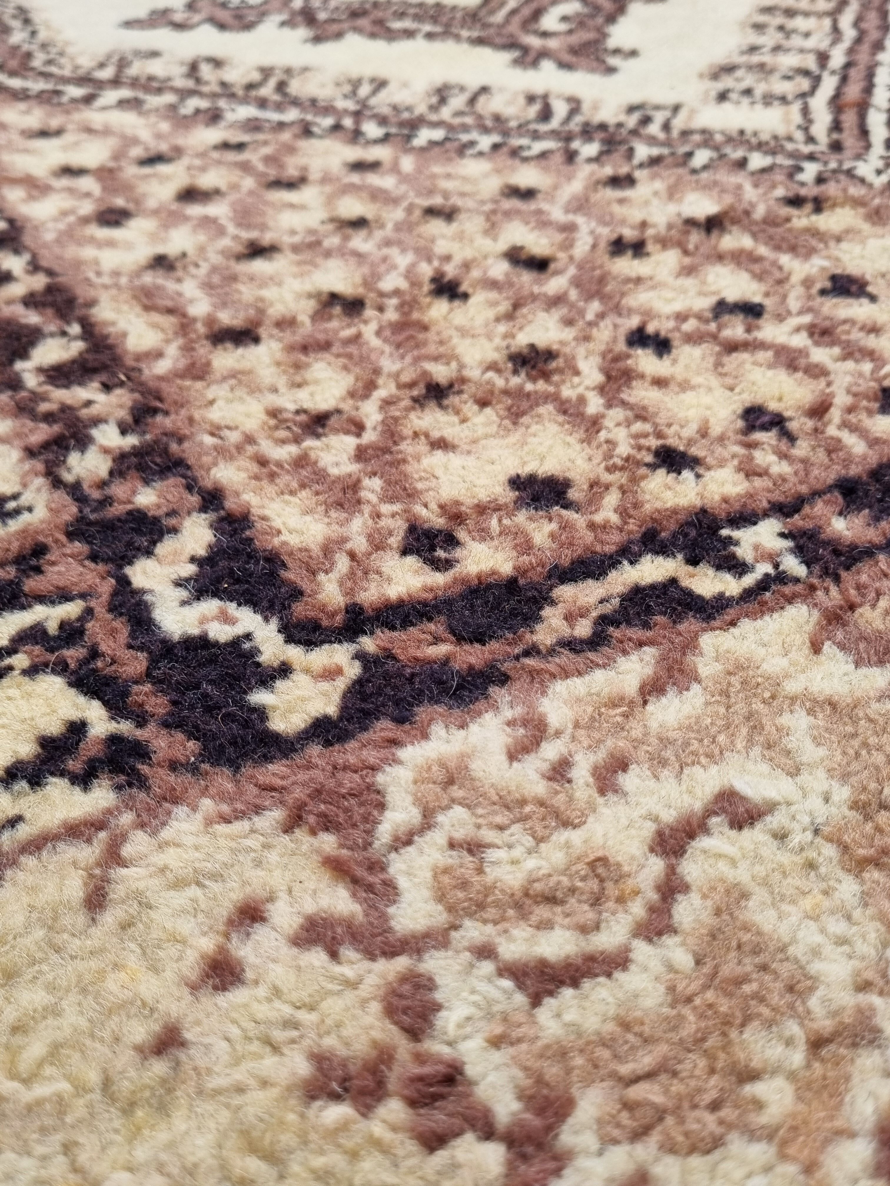 Vintage Berber rug, pure wool, hand-woven 254 x 154 cm