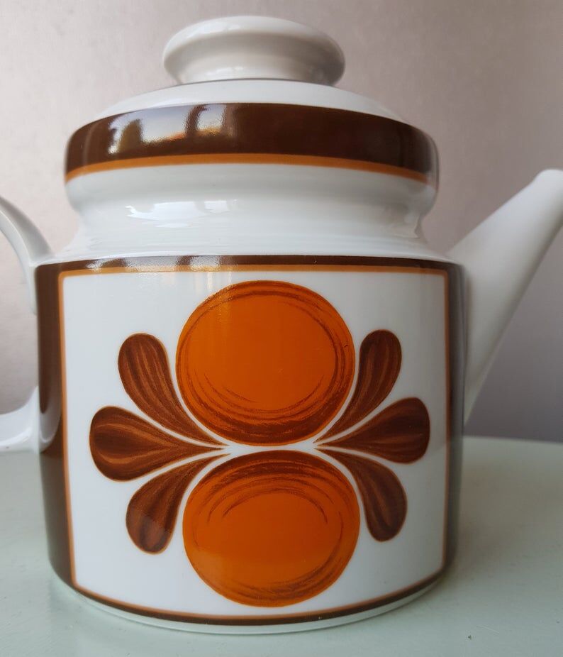 Porcelain teapot from the 70s