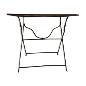 Table en fer rivetée - pliante