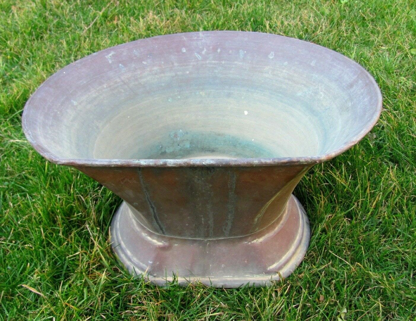 Copper fountain basin