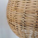 Rattan ball suspension