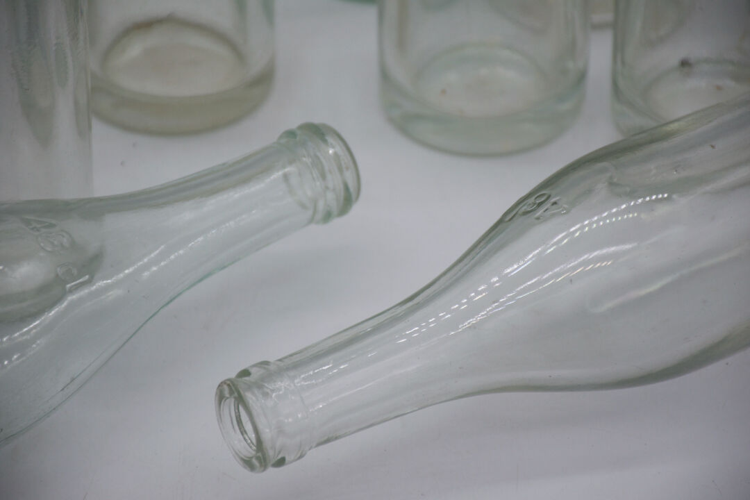 Set of fourteen Lyon glass jars 46cl 1950'