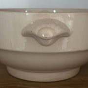 Ancienne soupière en faïence rose poudré Digoin
