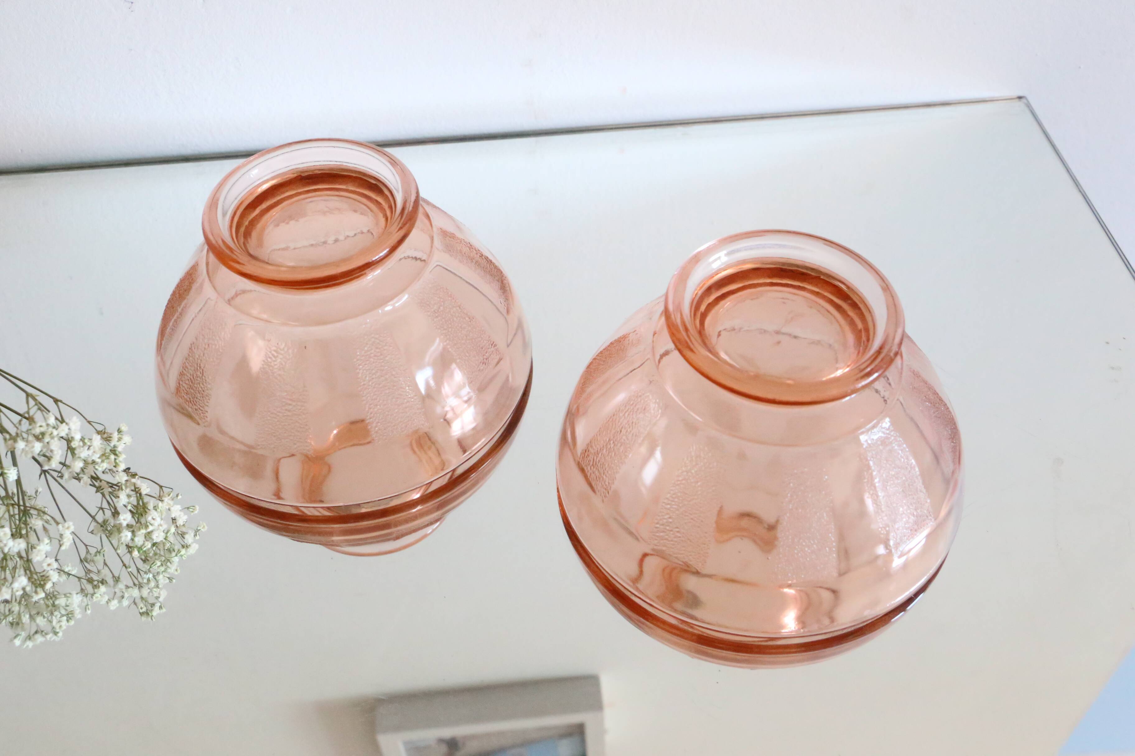 Paire de bols en verre rose
