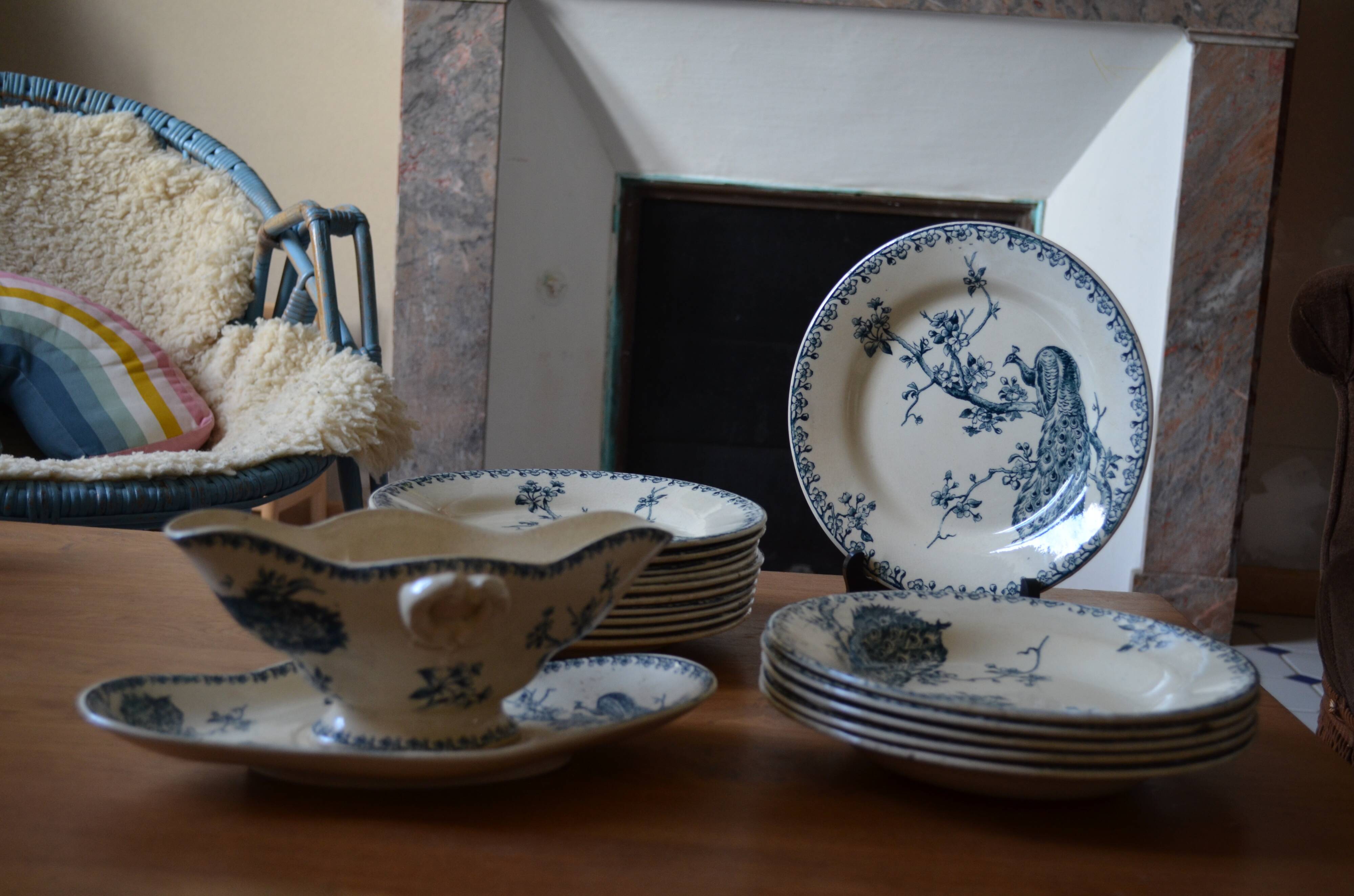 Iron earth peacock pattern service