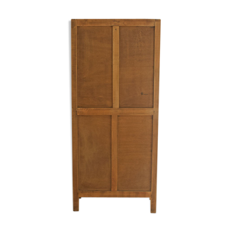 Armoire parisienne