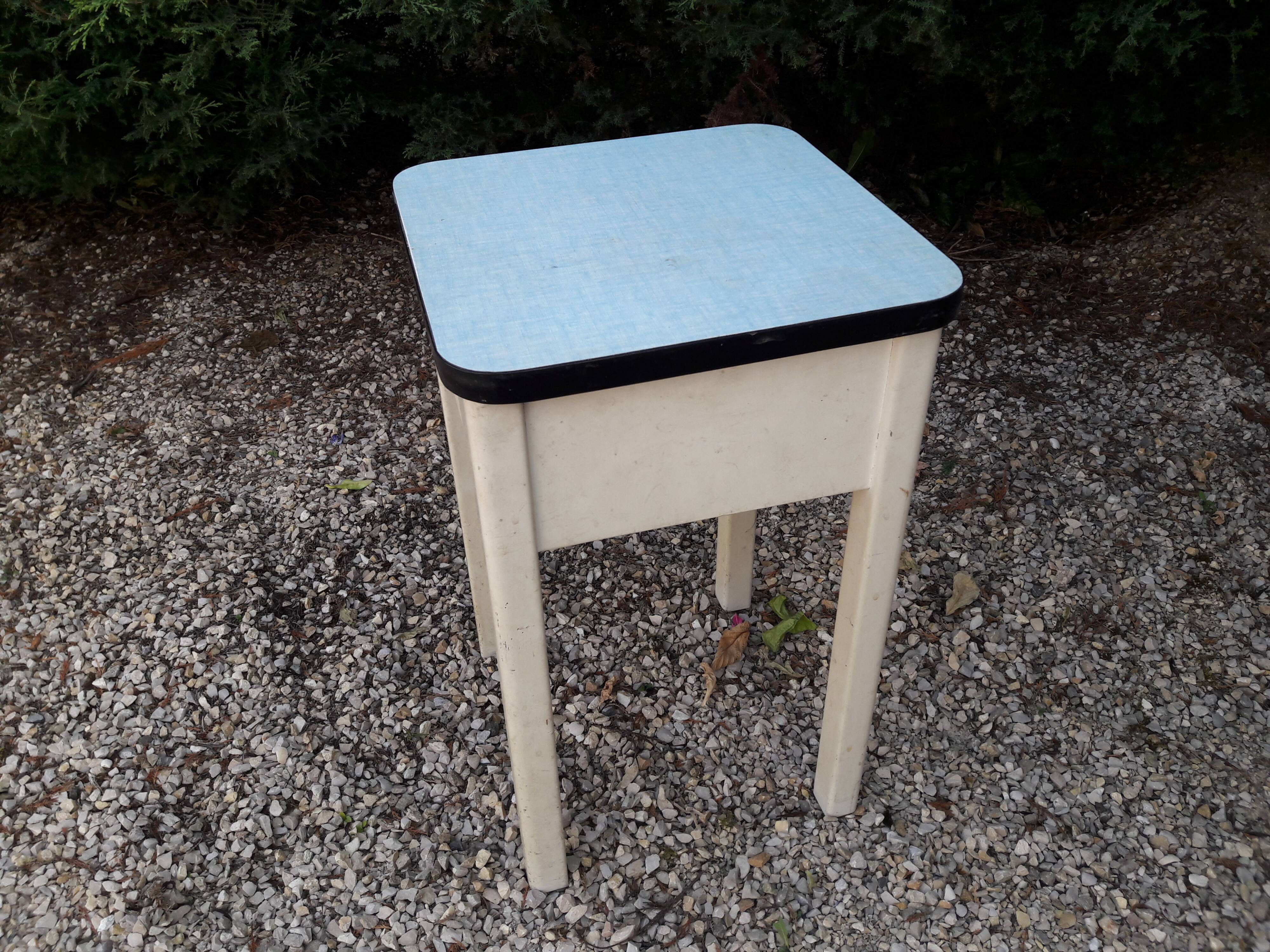 Formica chest stool
