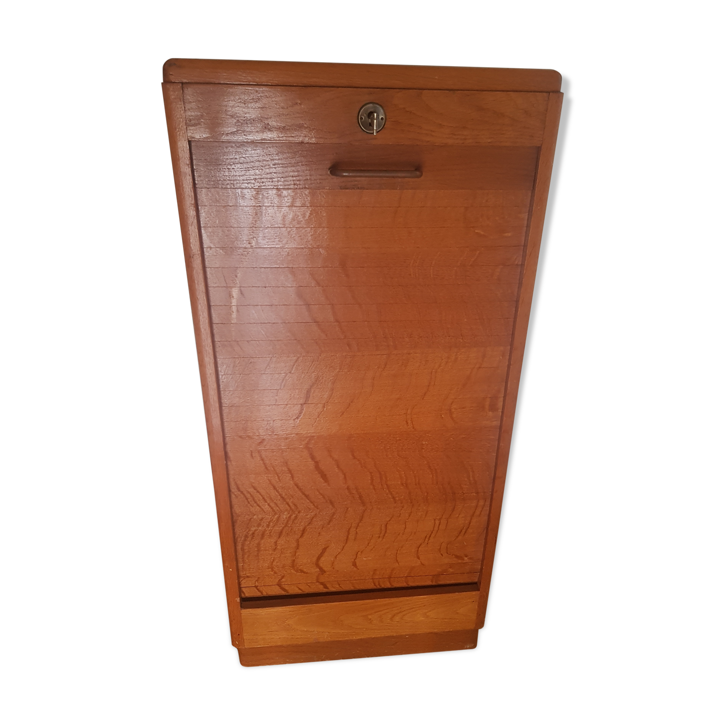 Furniture with a sliding drawer