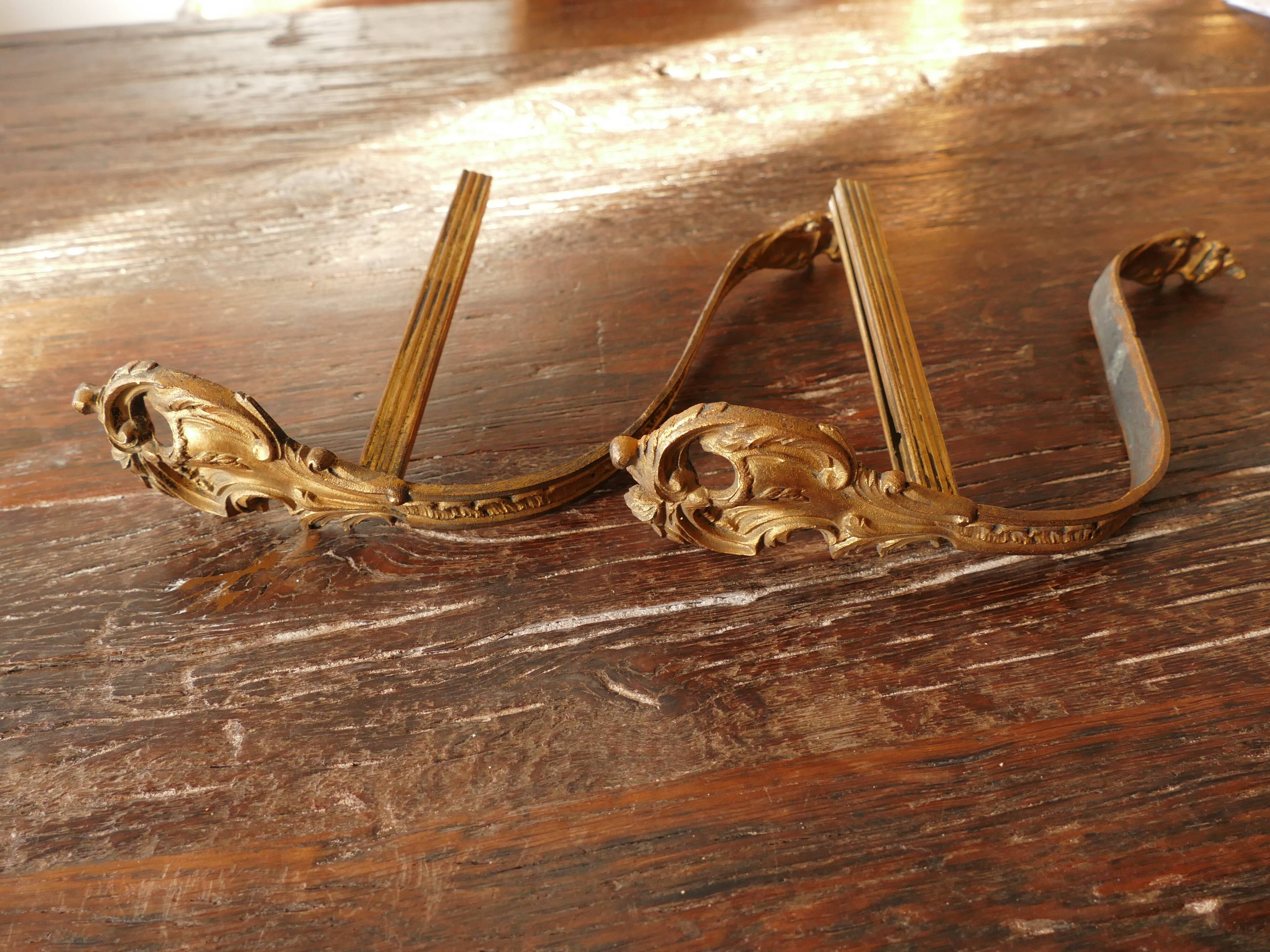 Pair of curtain tiebacks
