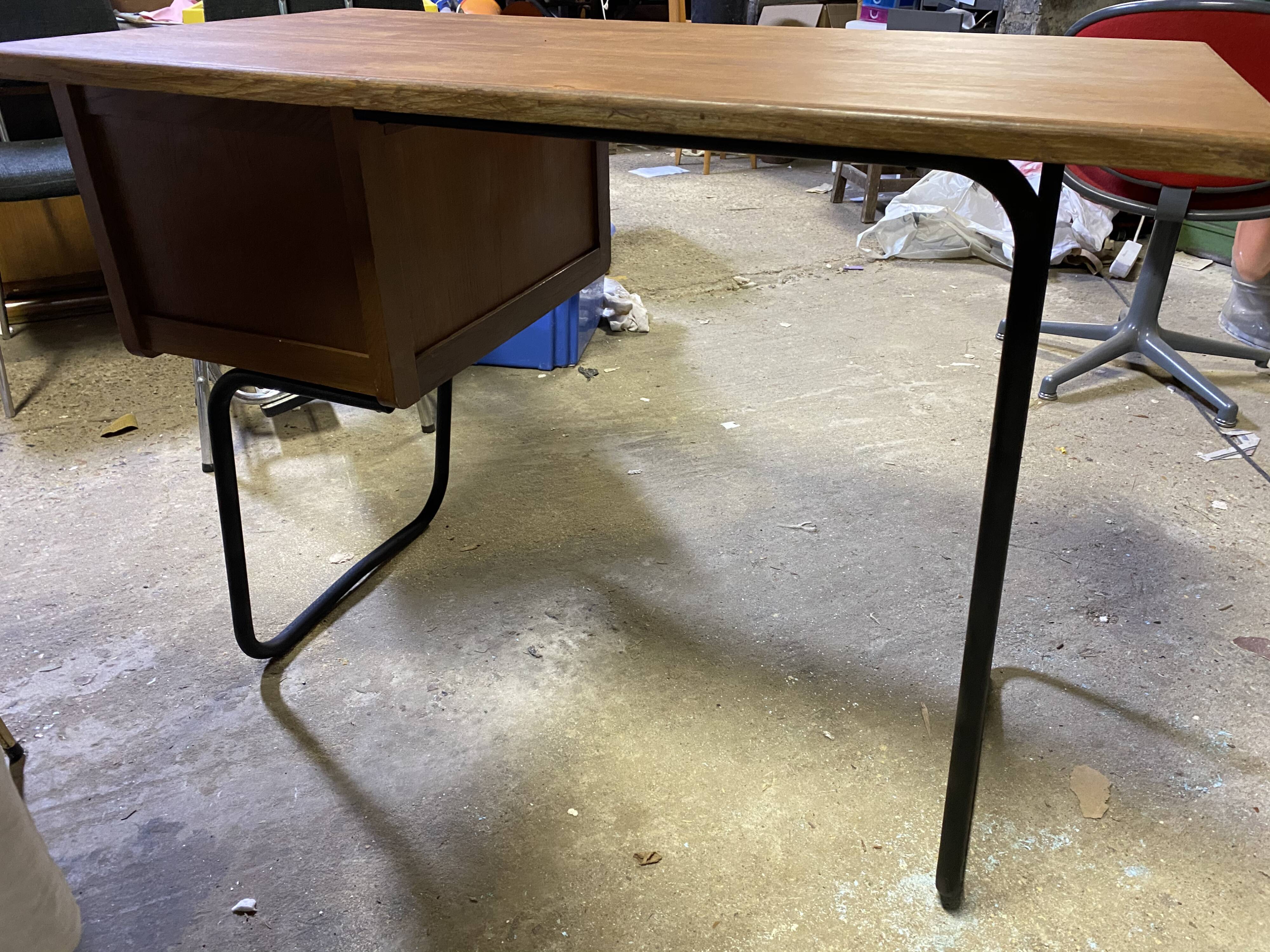 Bureau vintage années 60
