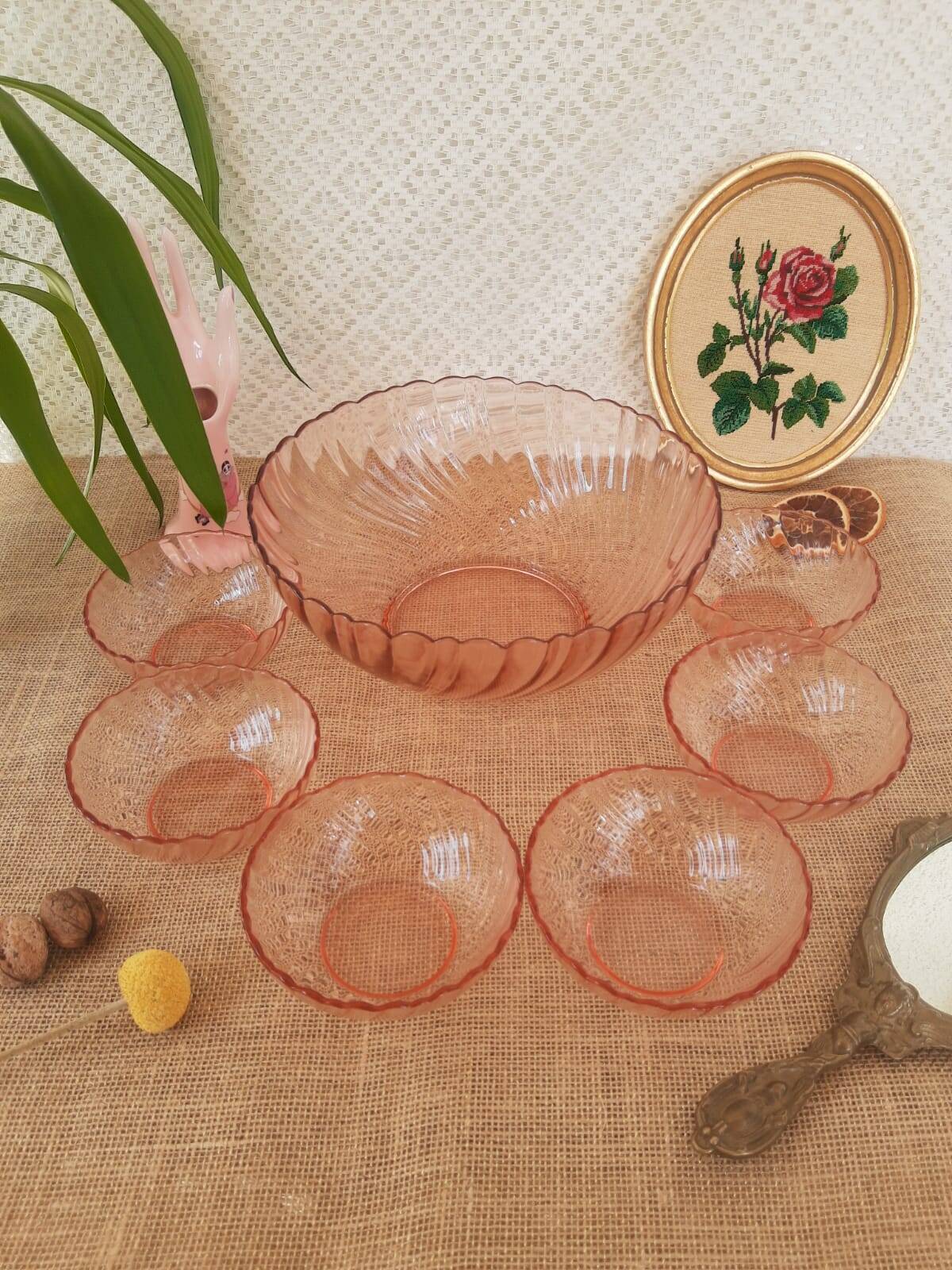 Set of salad bowls and 6 twisted glass bowls Rosaline Arcoroc vintage