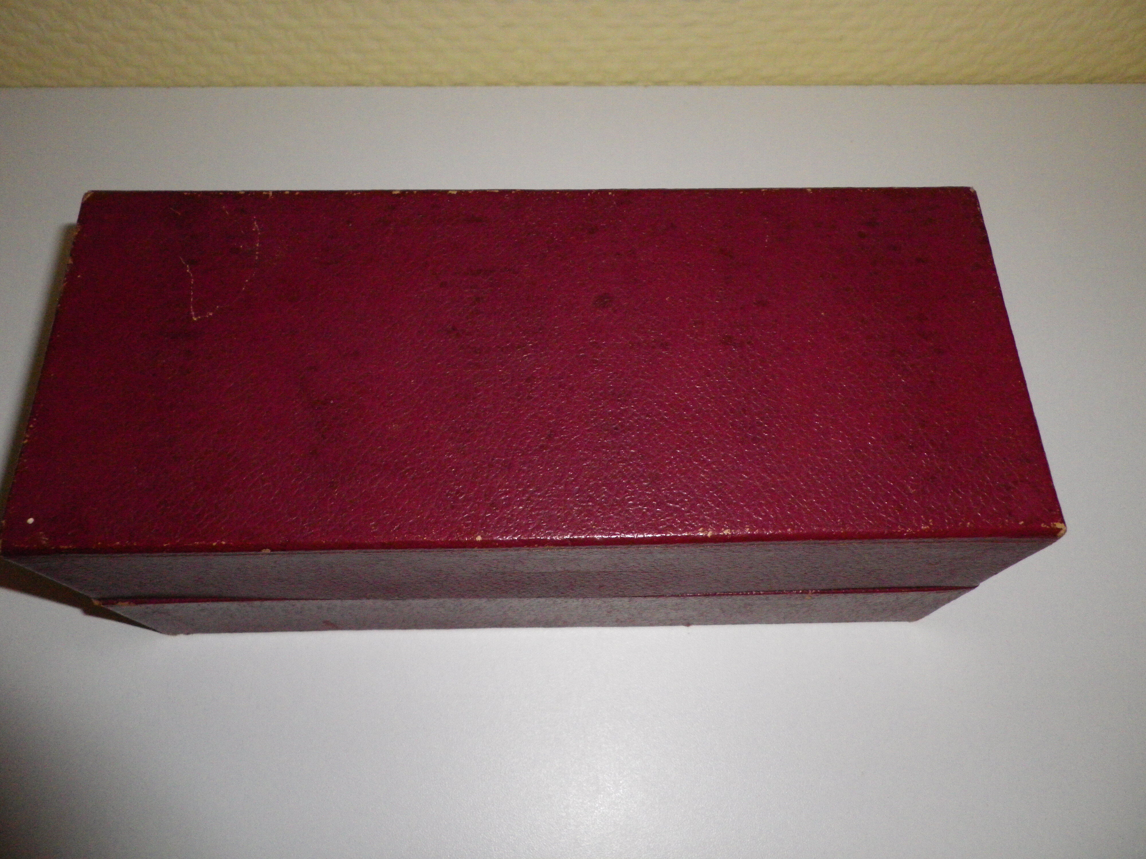 12 under crystal glasses in their original box 1960