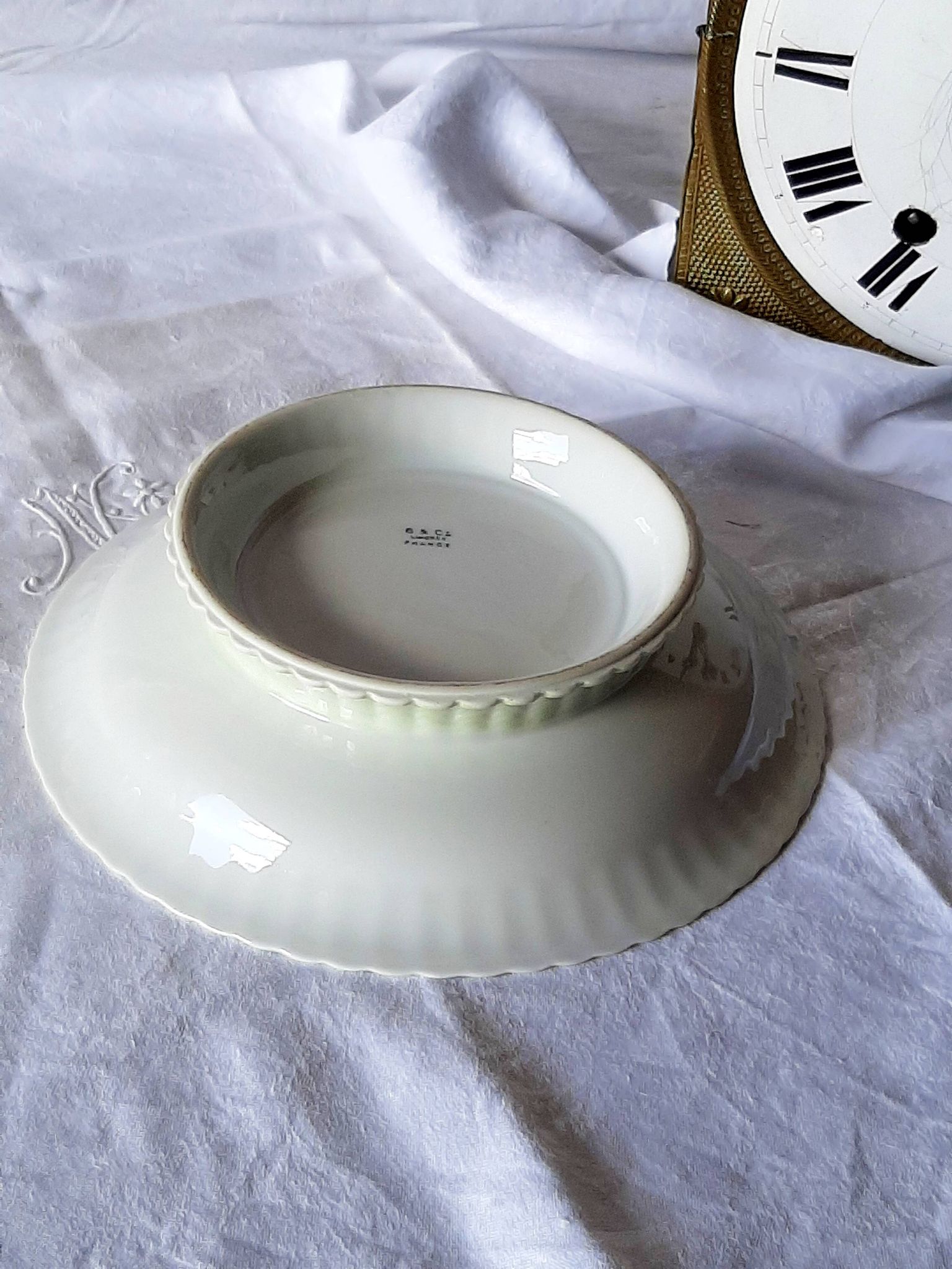 Plat à gâteau en porcelaine Bernardaud Limoges