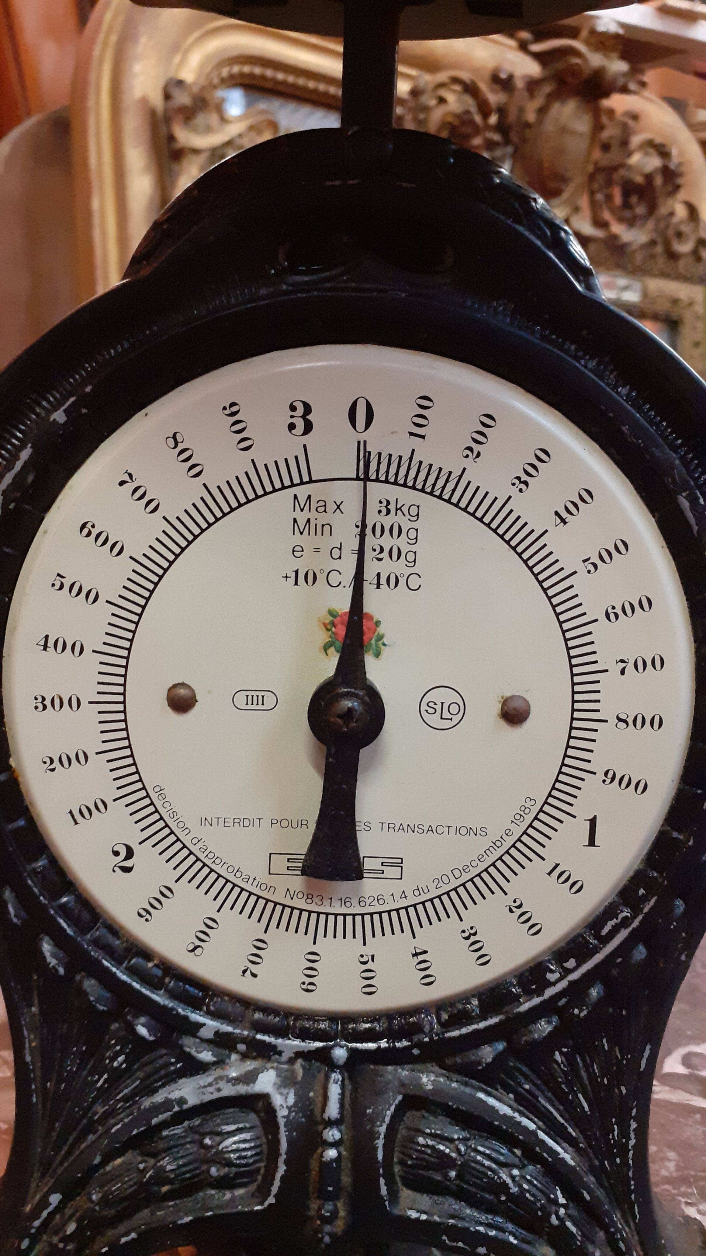 Vintage scale