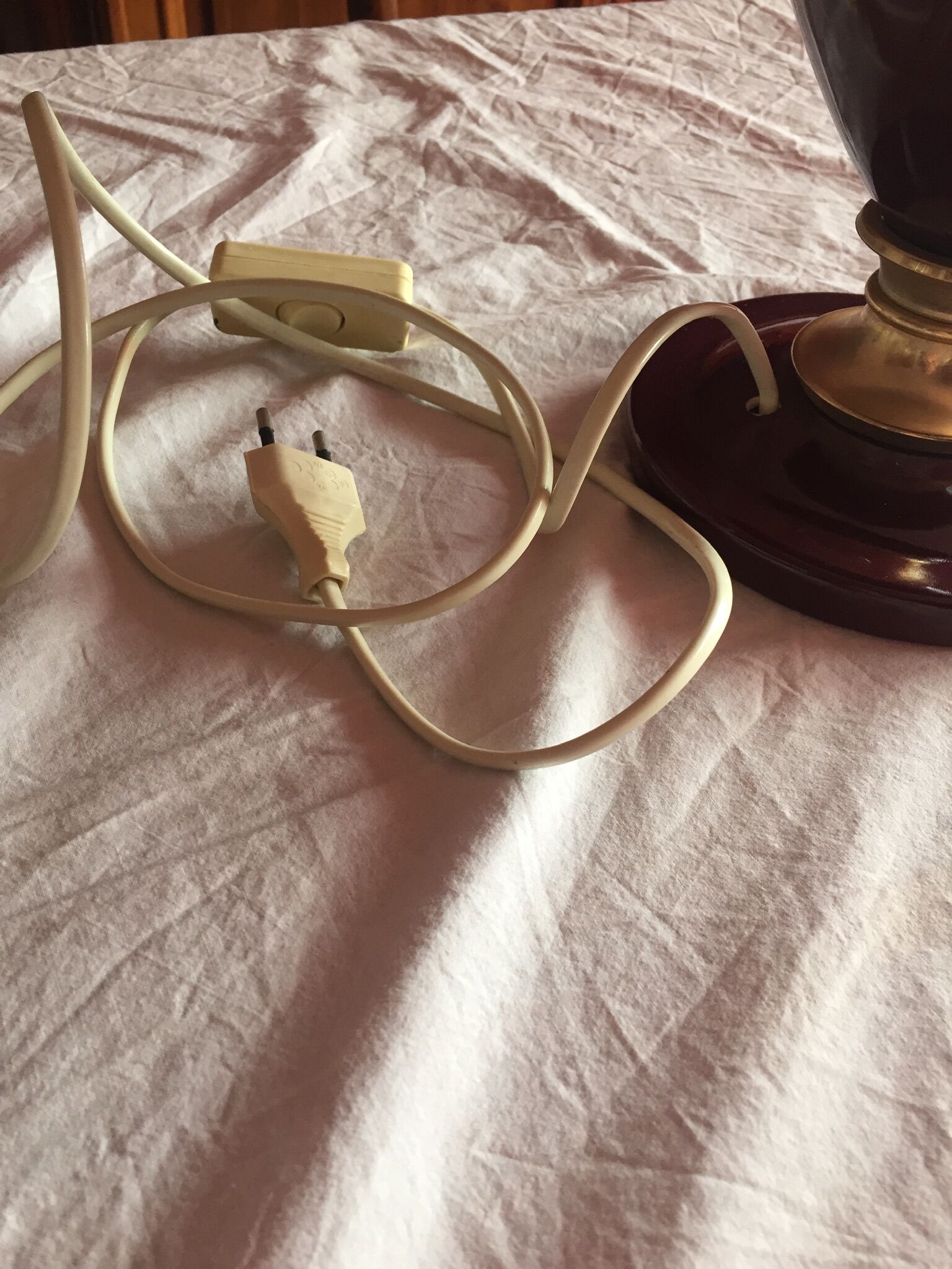 Ceramic lamp foot