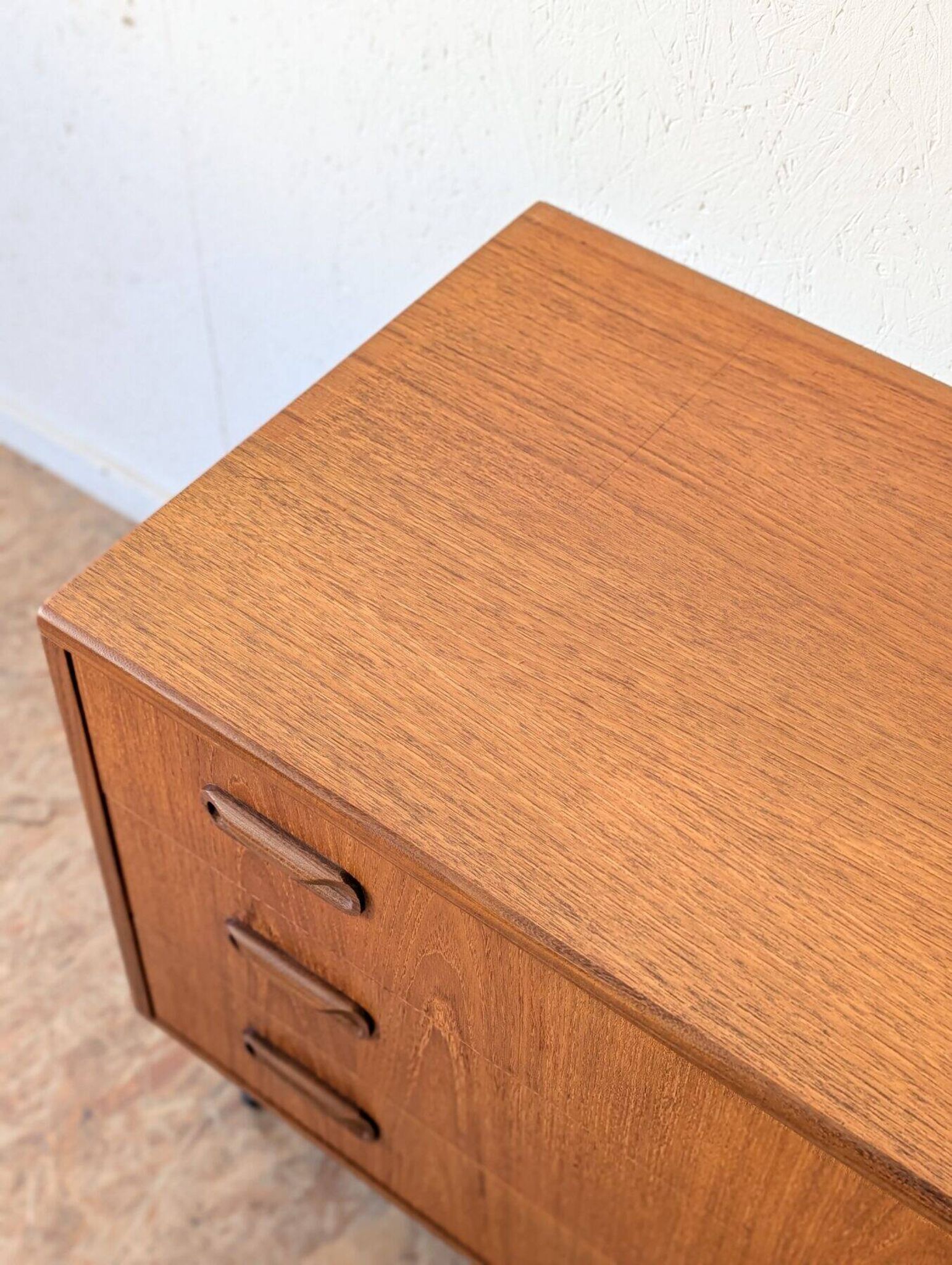 Commode en teck G-Plan, années 60-70